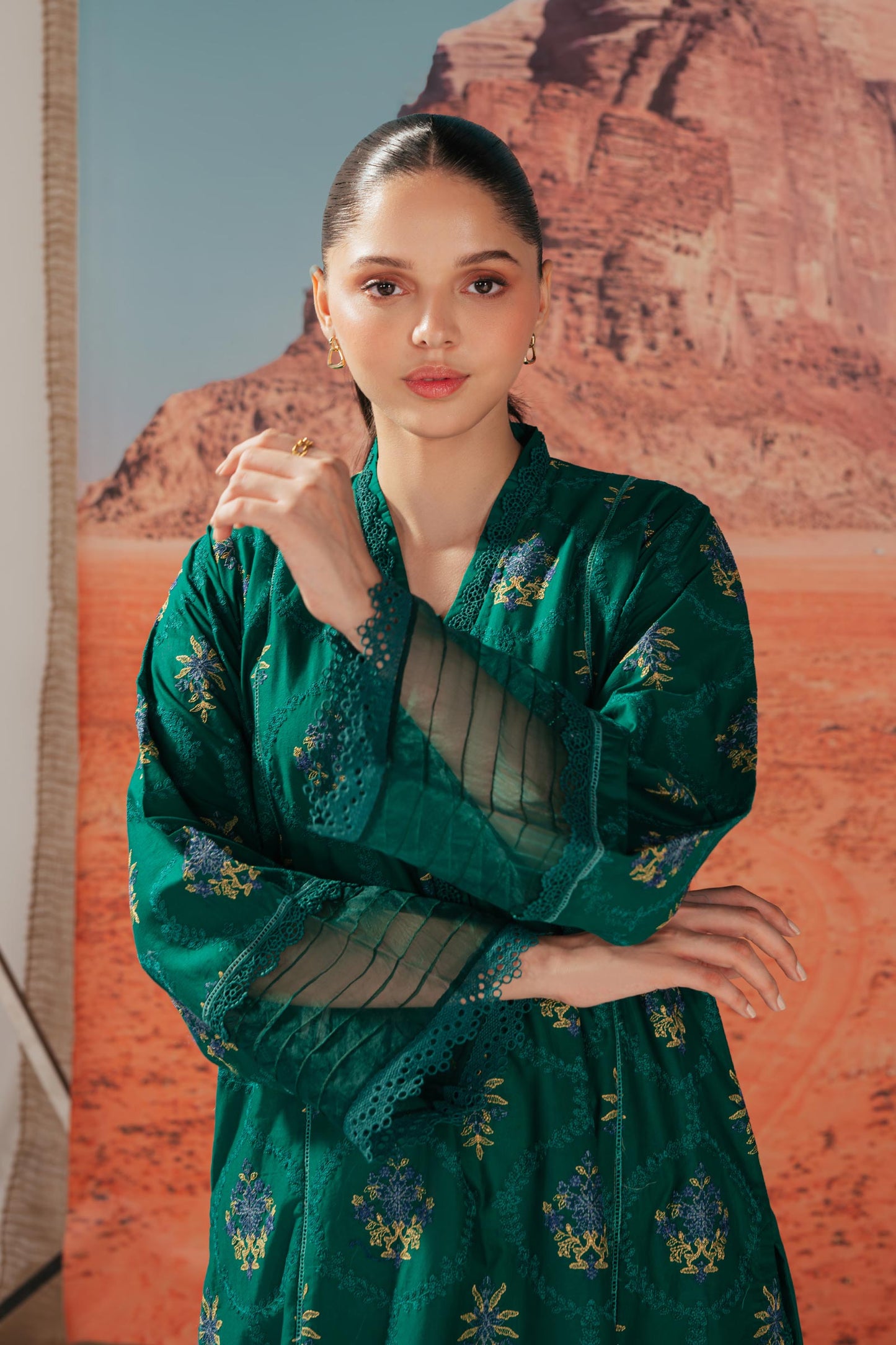 Embroidered Lawn Kurta