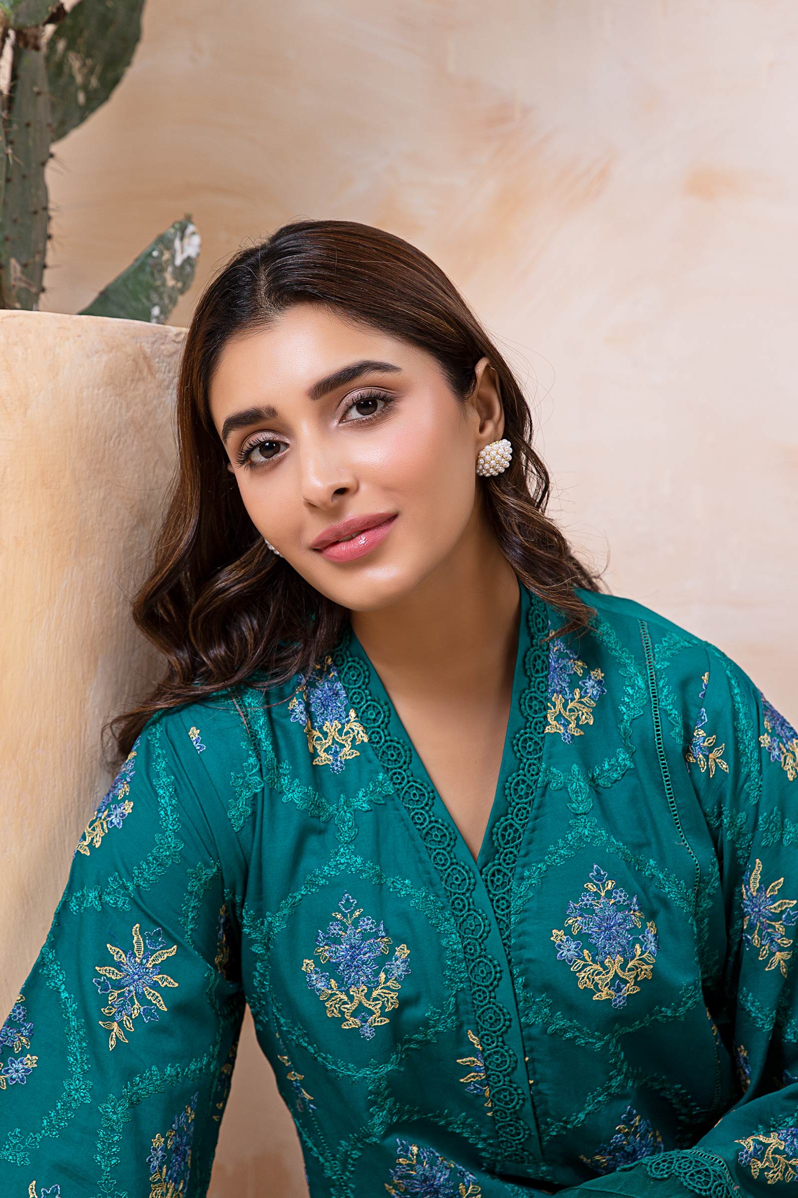 Embroidered Lawn Kurta