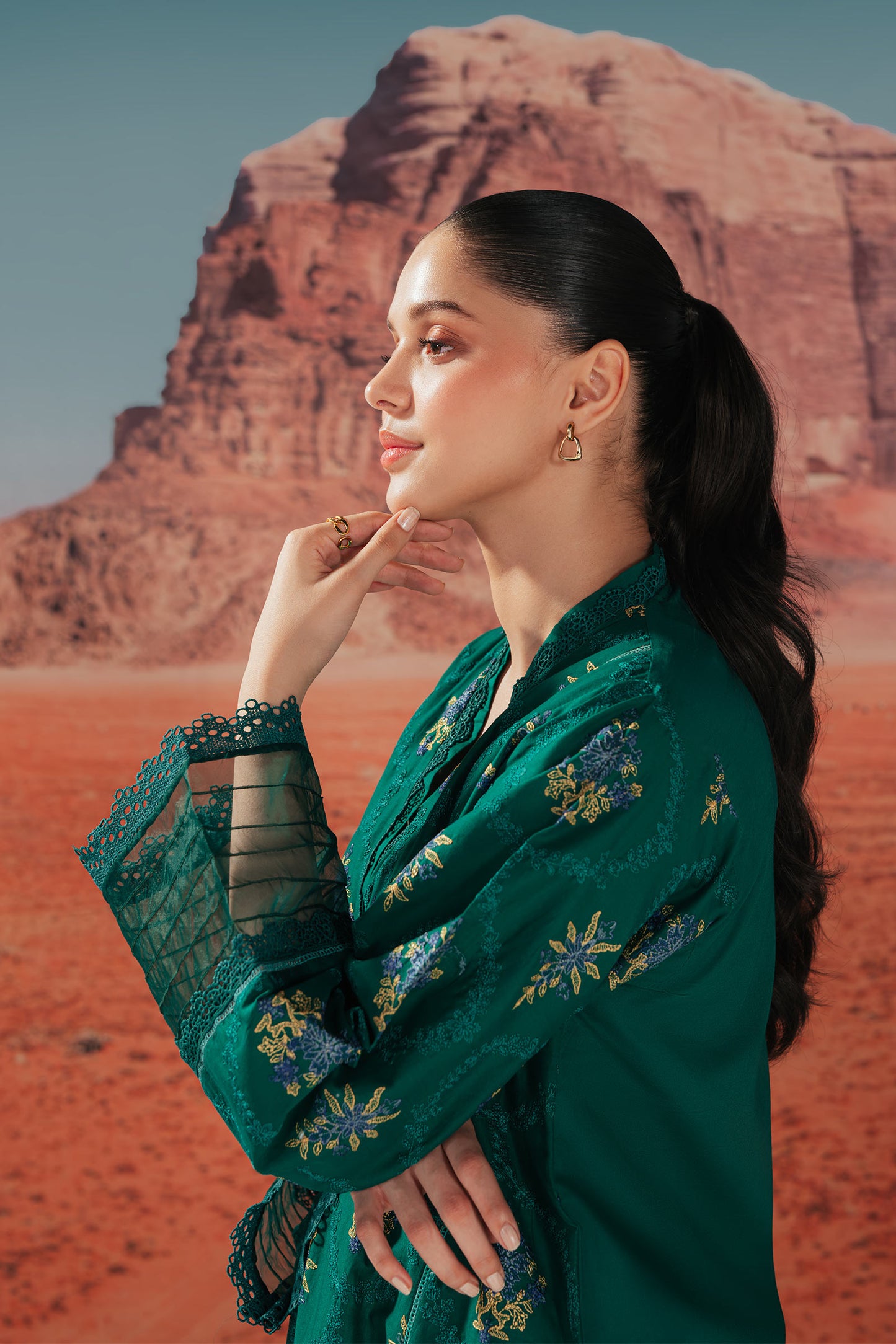 Embroidered Lawn Kurta