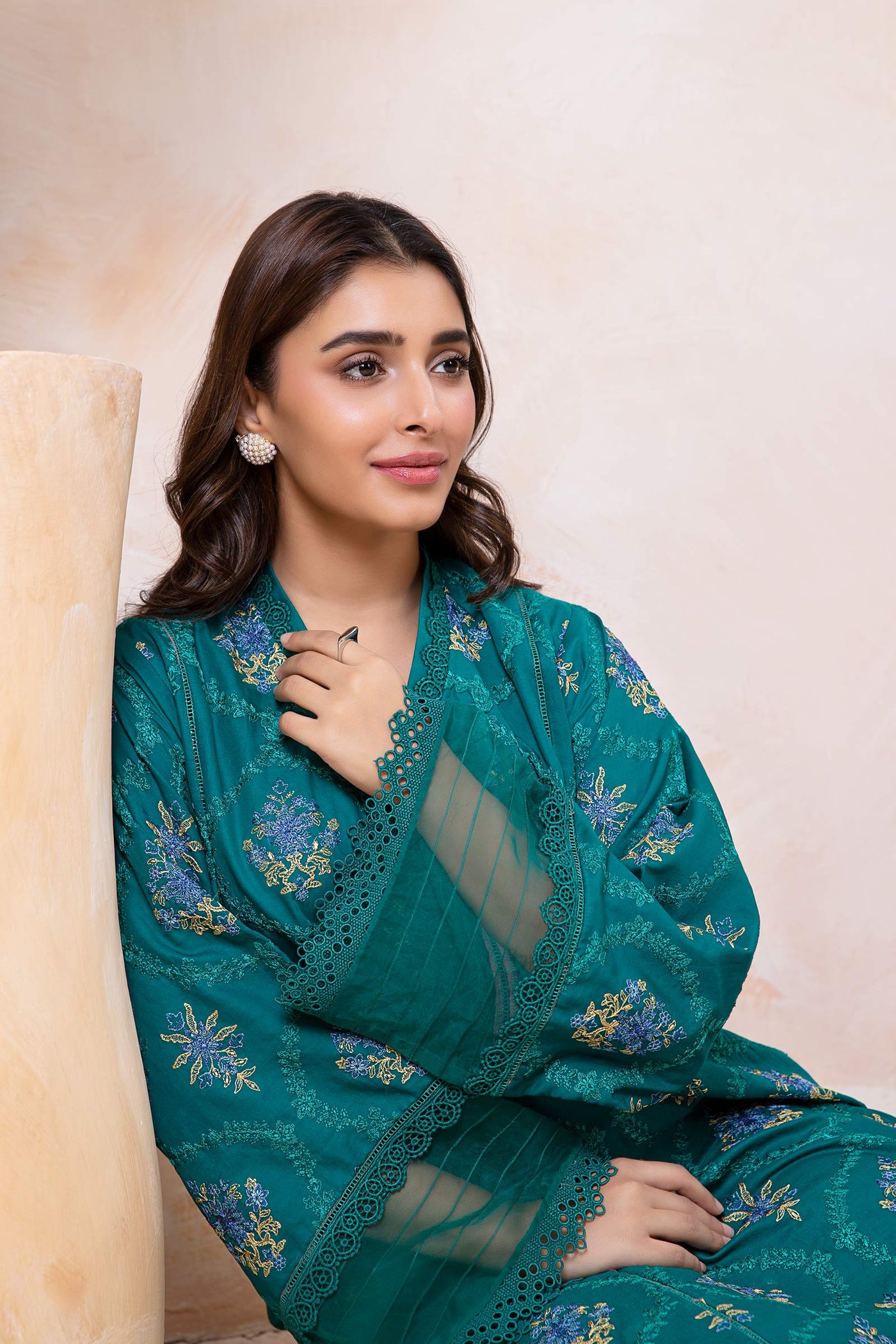 Embroidered Lawn Kurta