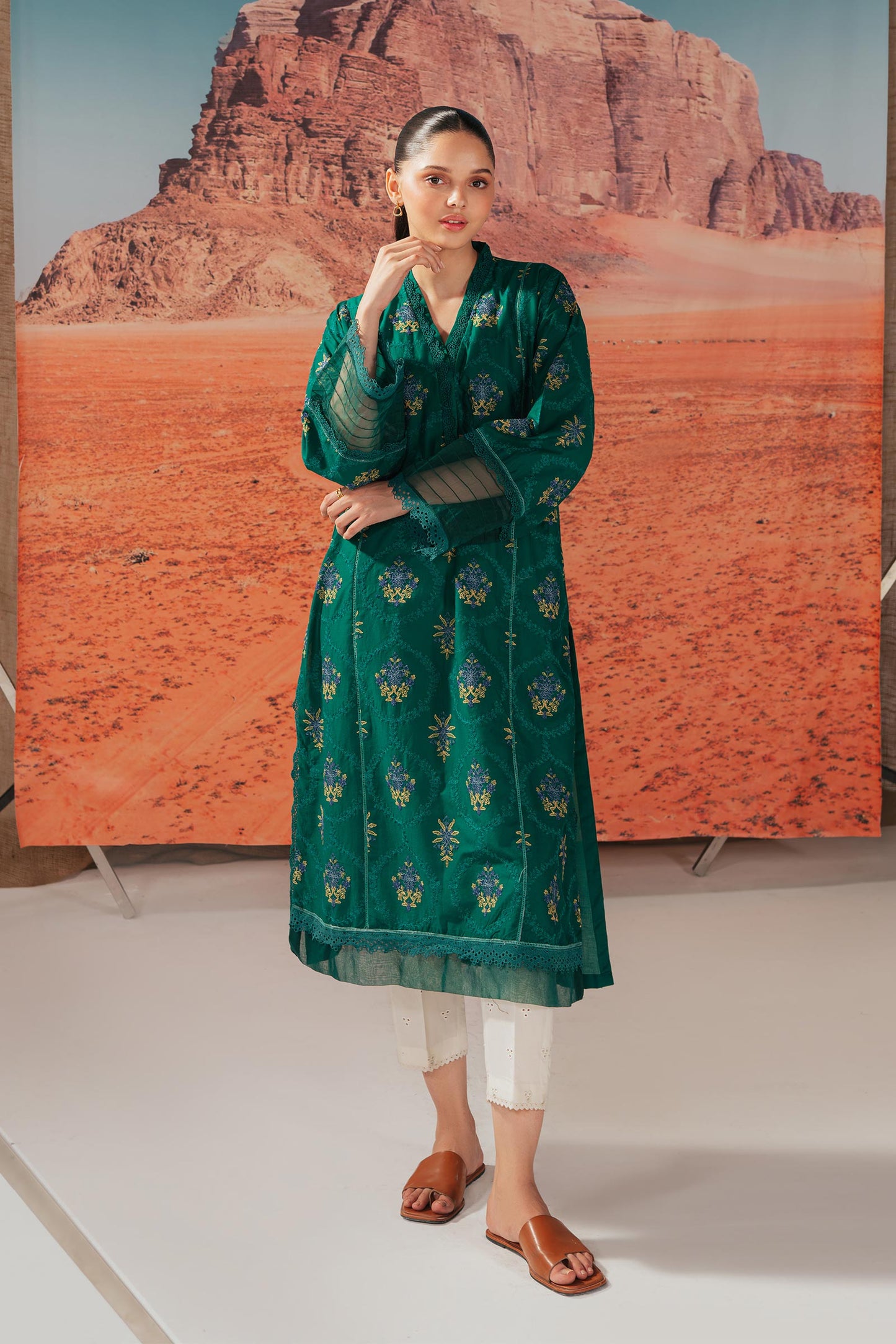 Embroidered Lawn Kurta