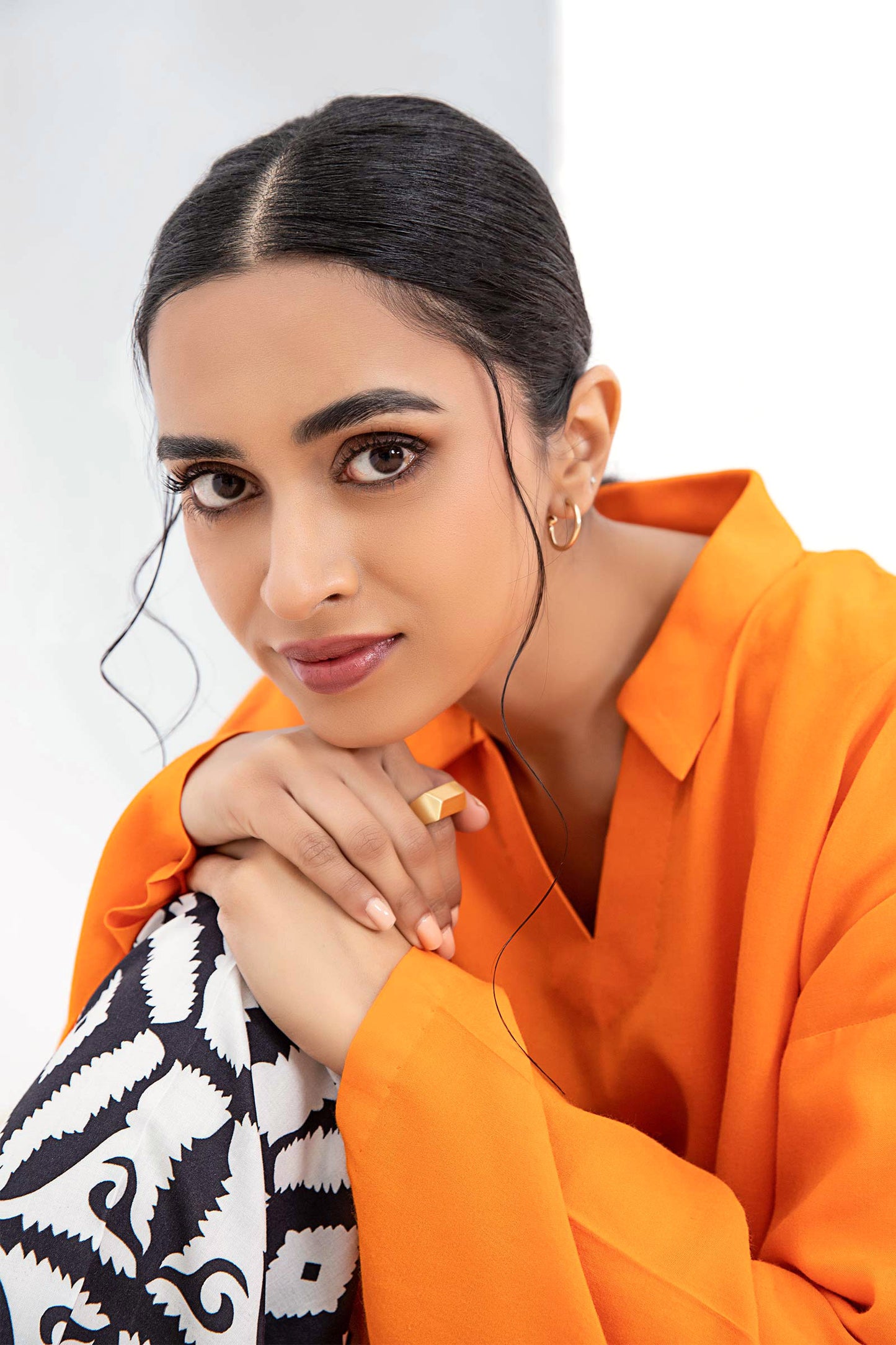 2 Piece Dyed Arabic Lawn Suit