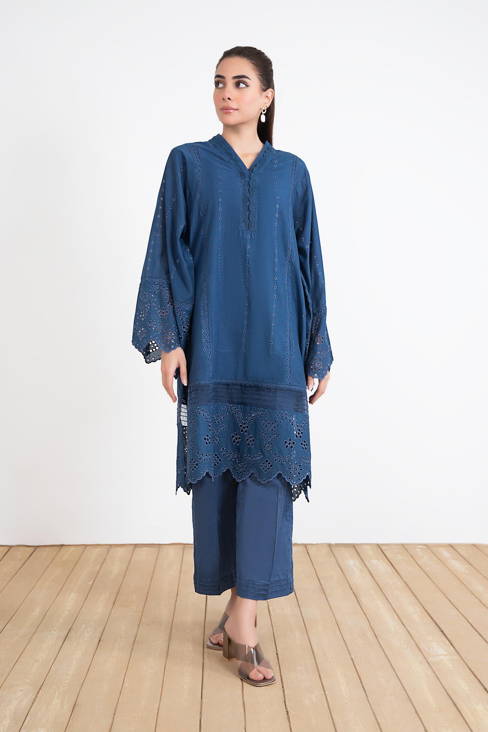 Embroidered Lawn Kurta
