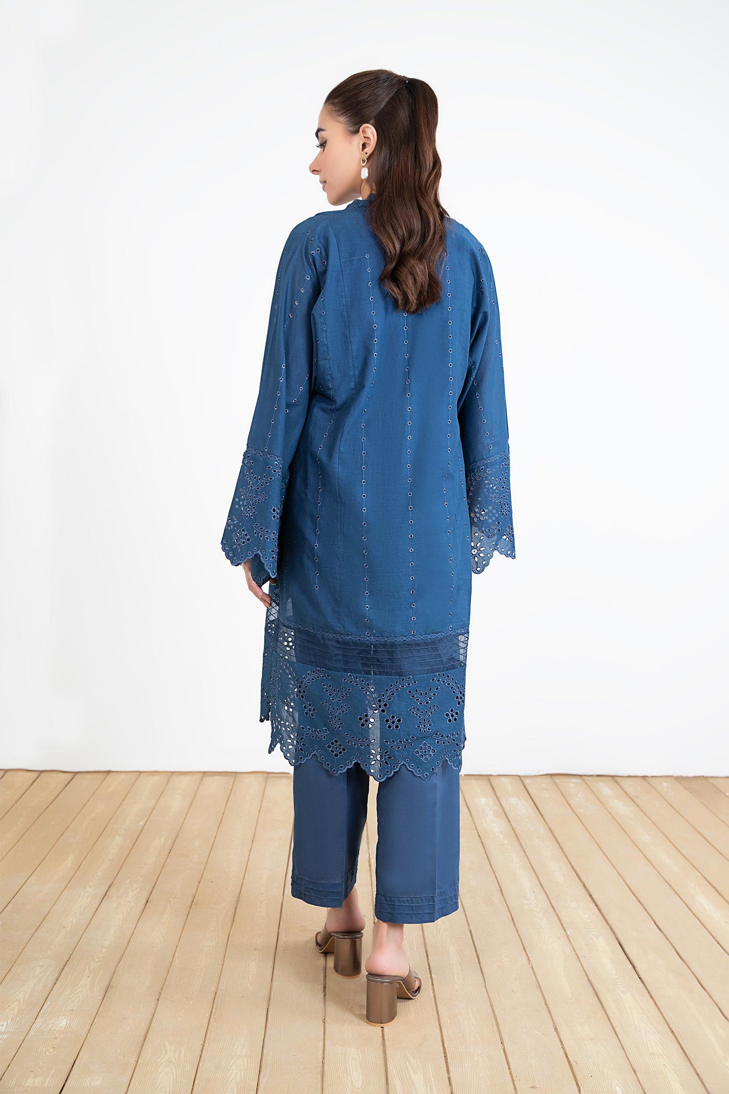 Embroidered Lawn Kurta