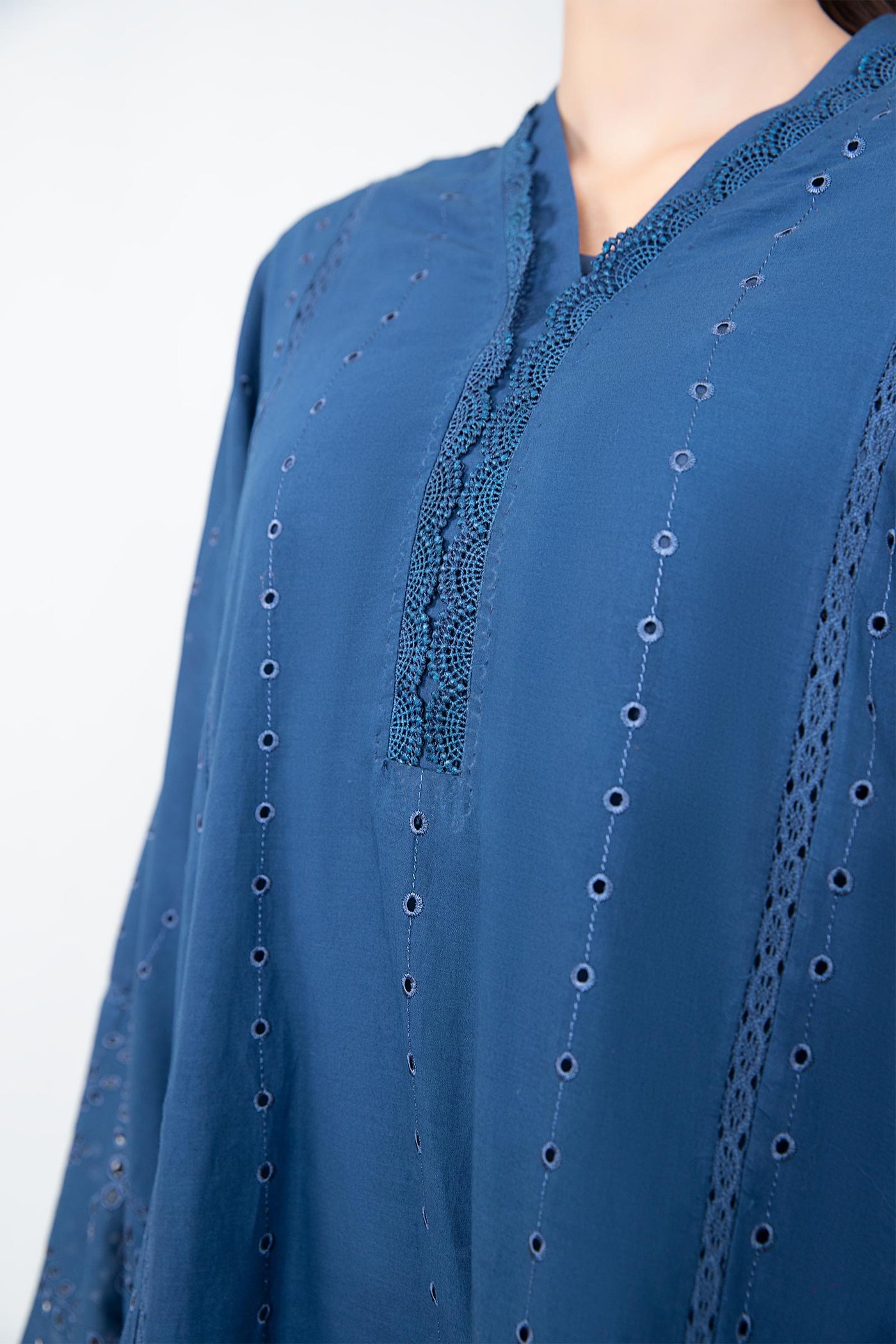 Embroidered Lawn Kurta