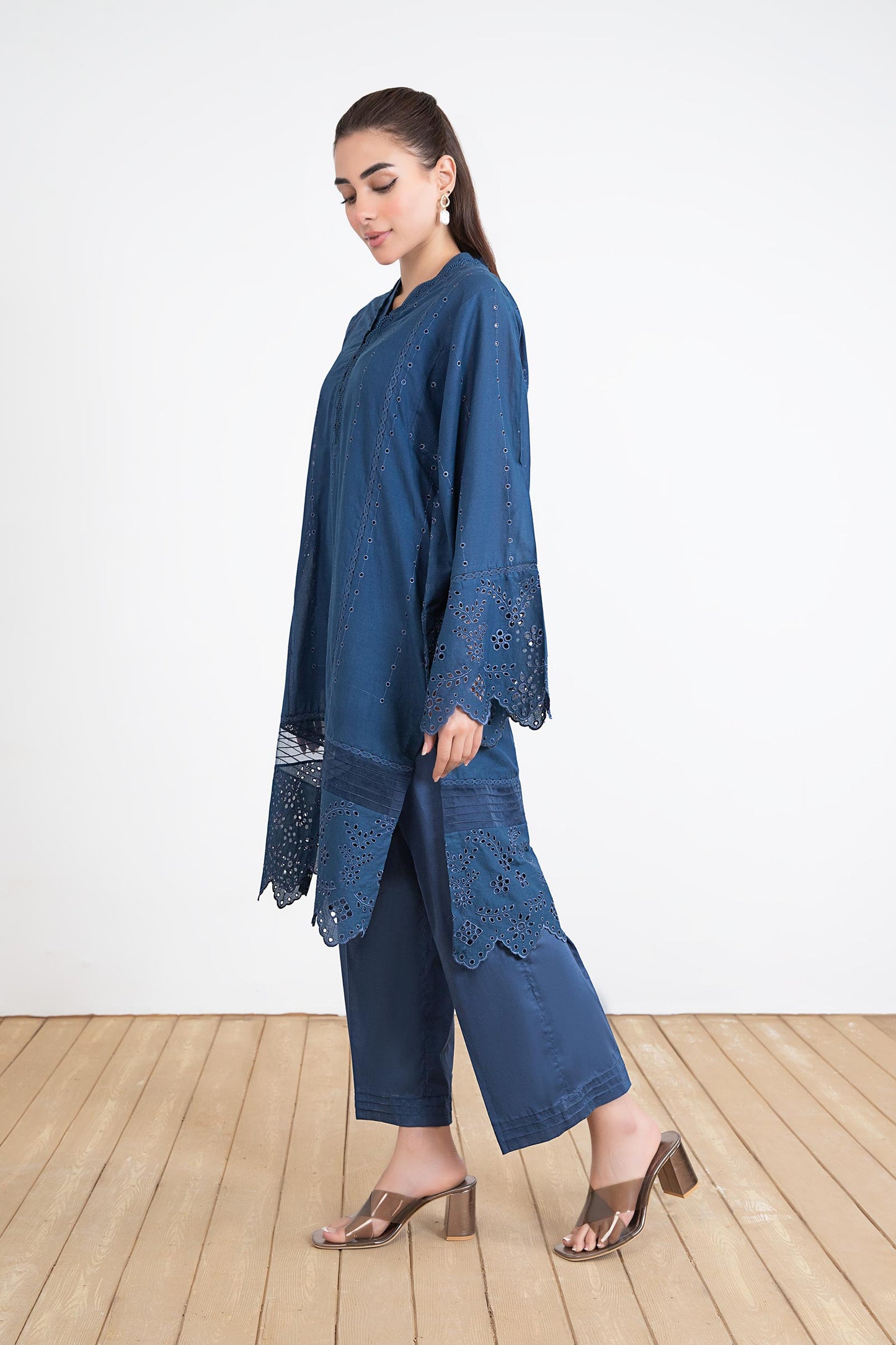 Embroidered Lawn Kurta