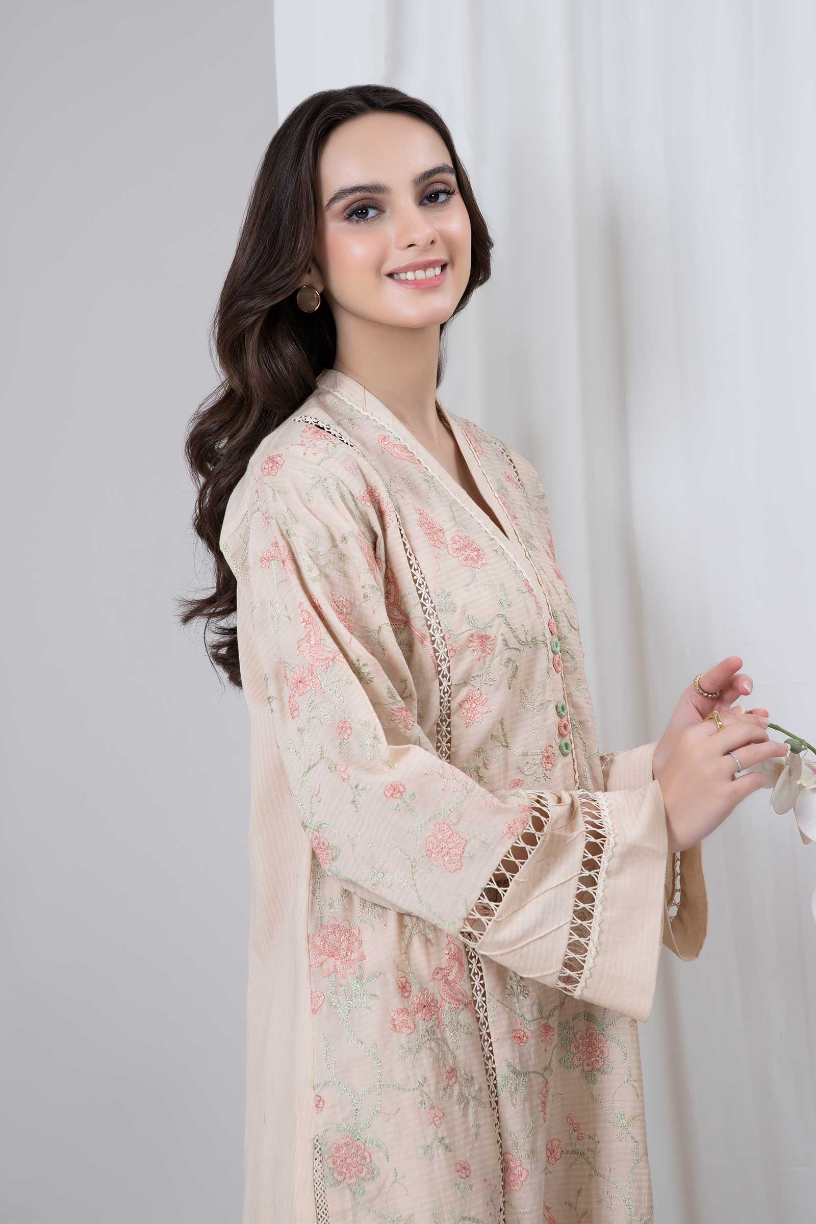Embroidered Lawn Kurta