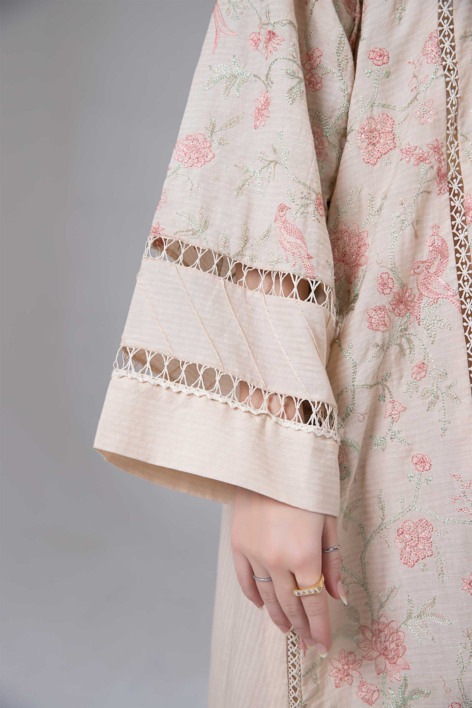 Embroidered Lawn Kurta