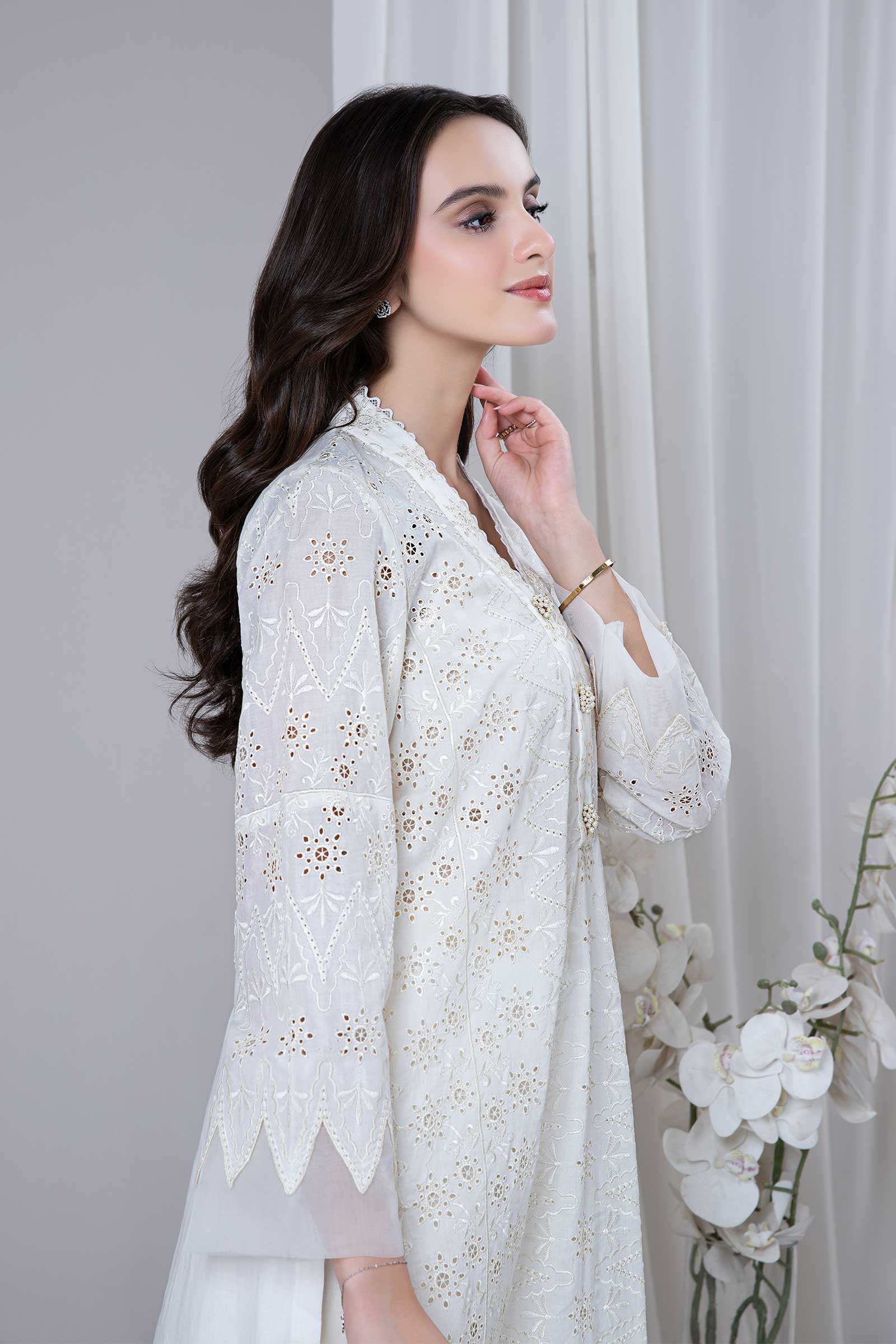 Embroidered Lawn Kurta