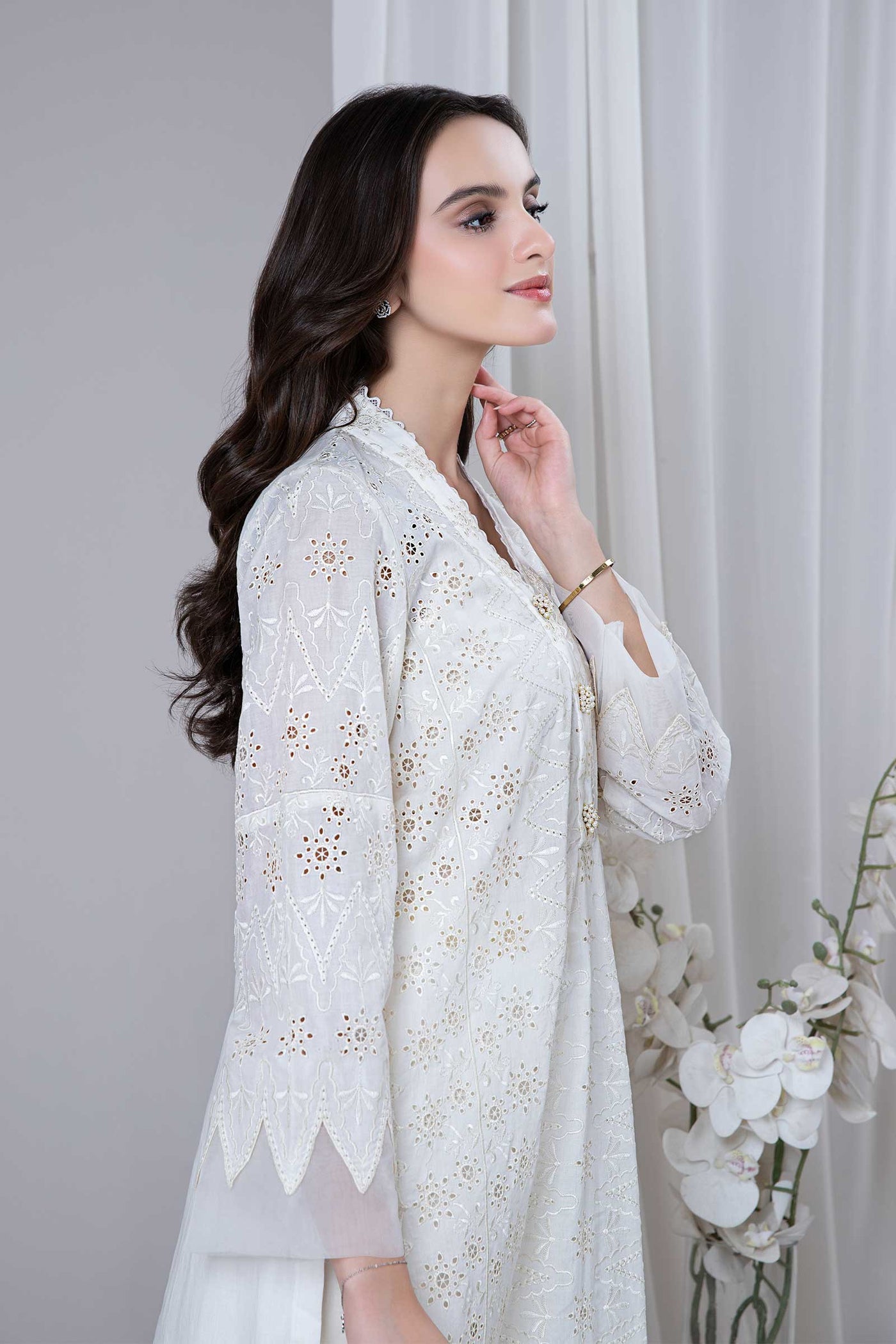 Embroidered Lawn Kurta