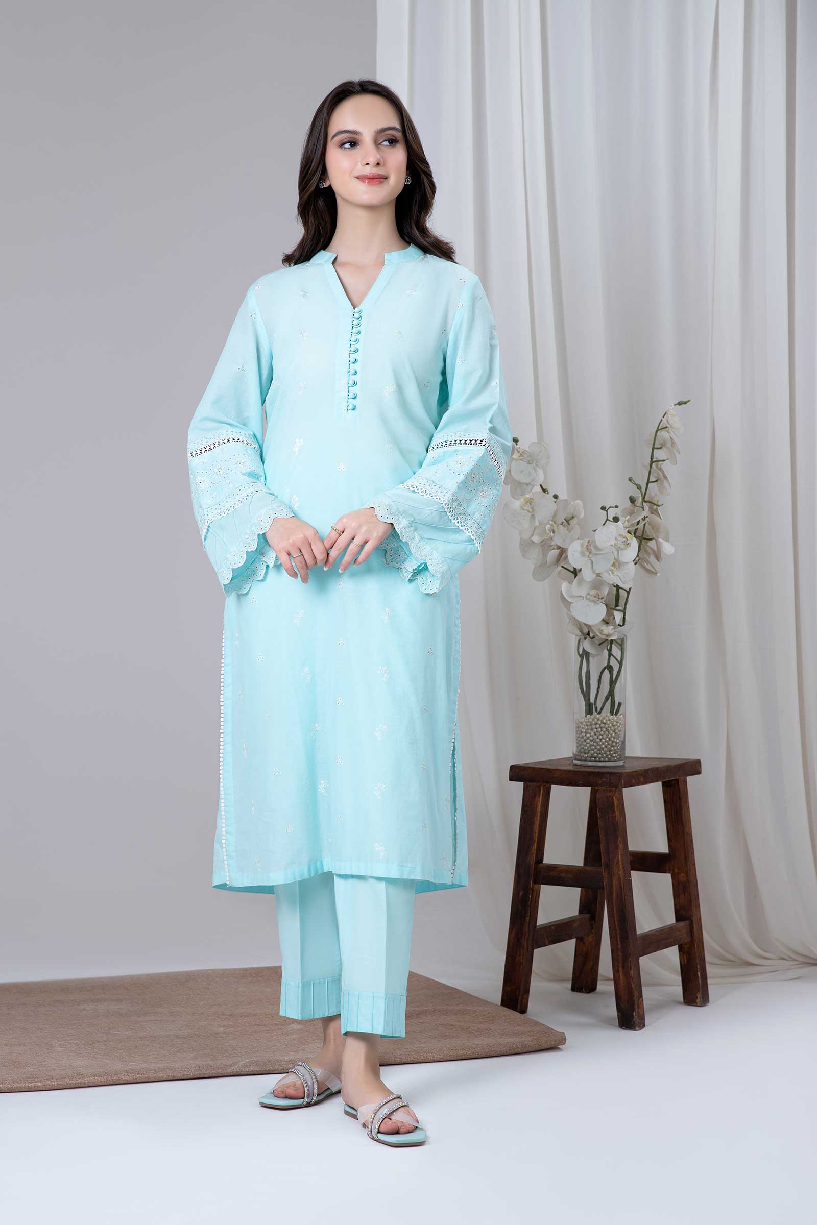 Embroidered Lawn Kurta