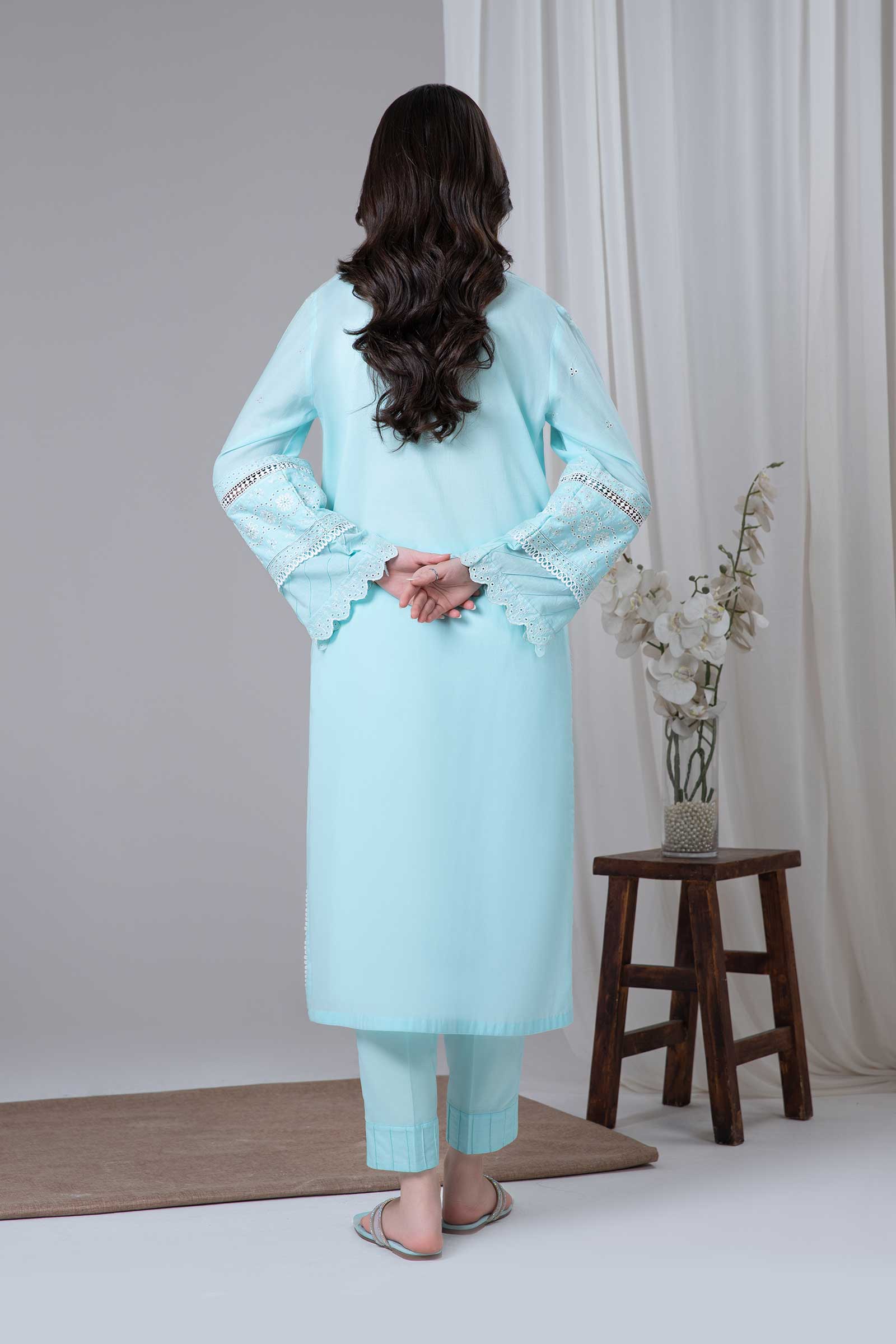 Embroidered Lawn Kurta