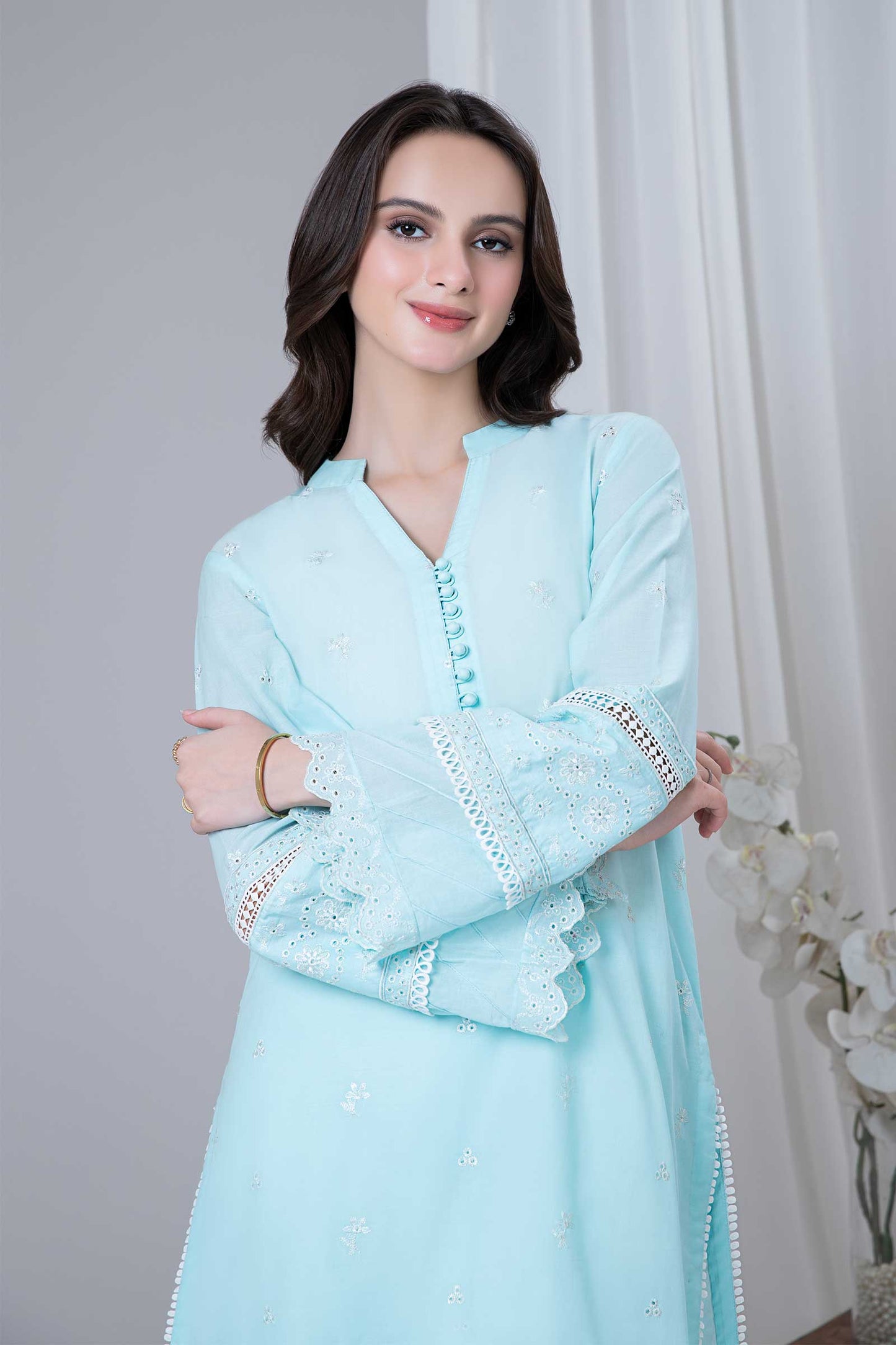 Embroidered Lawn Kurta