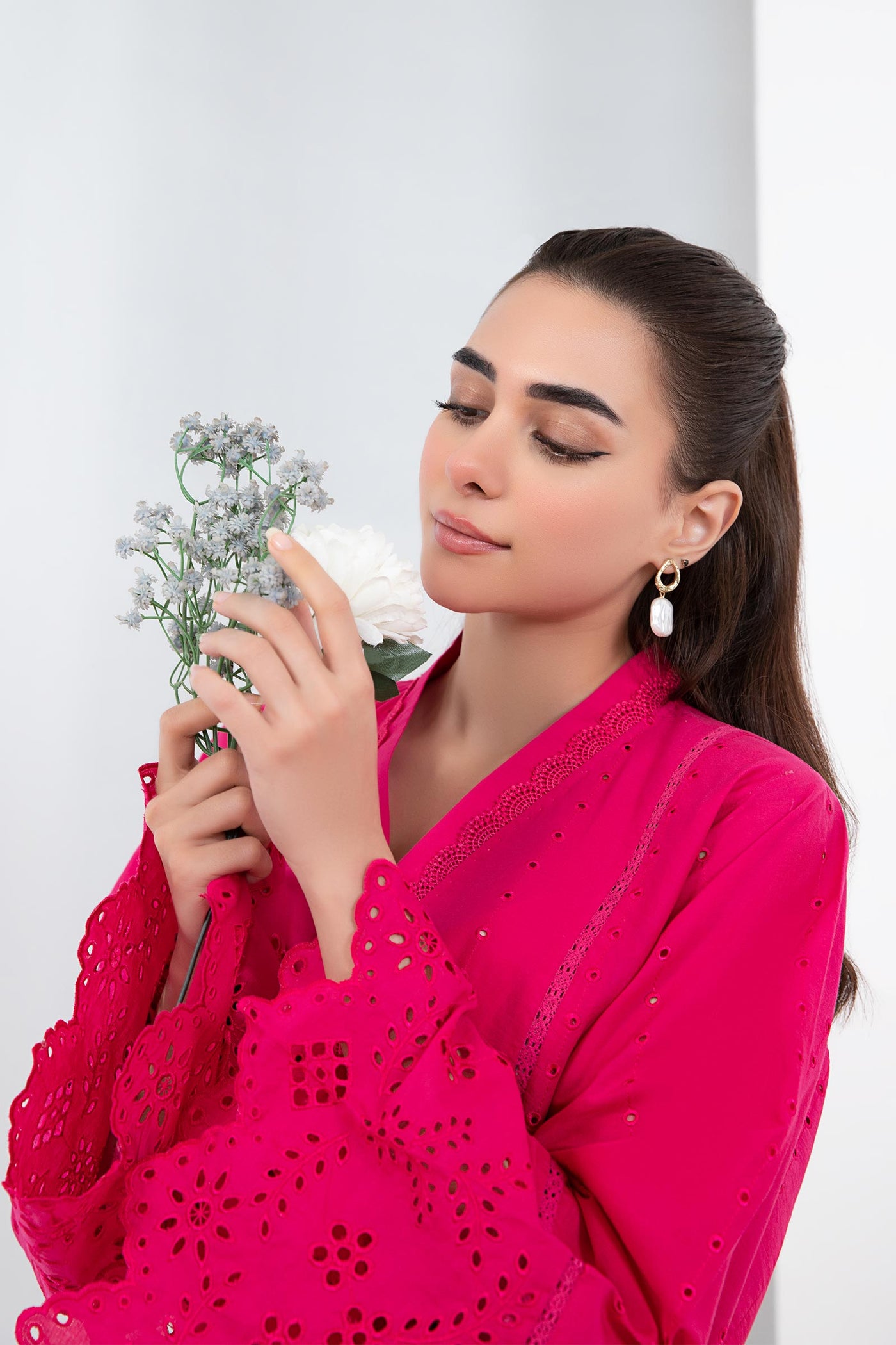 Embroidered Lawn Kurta