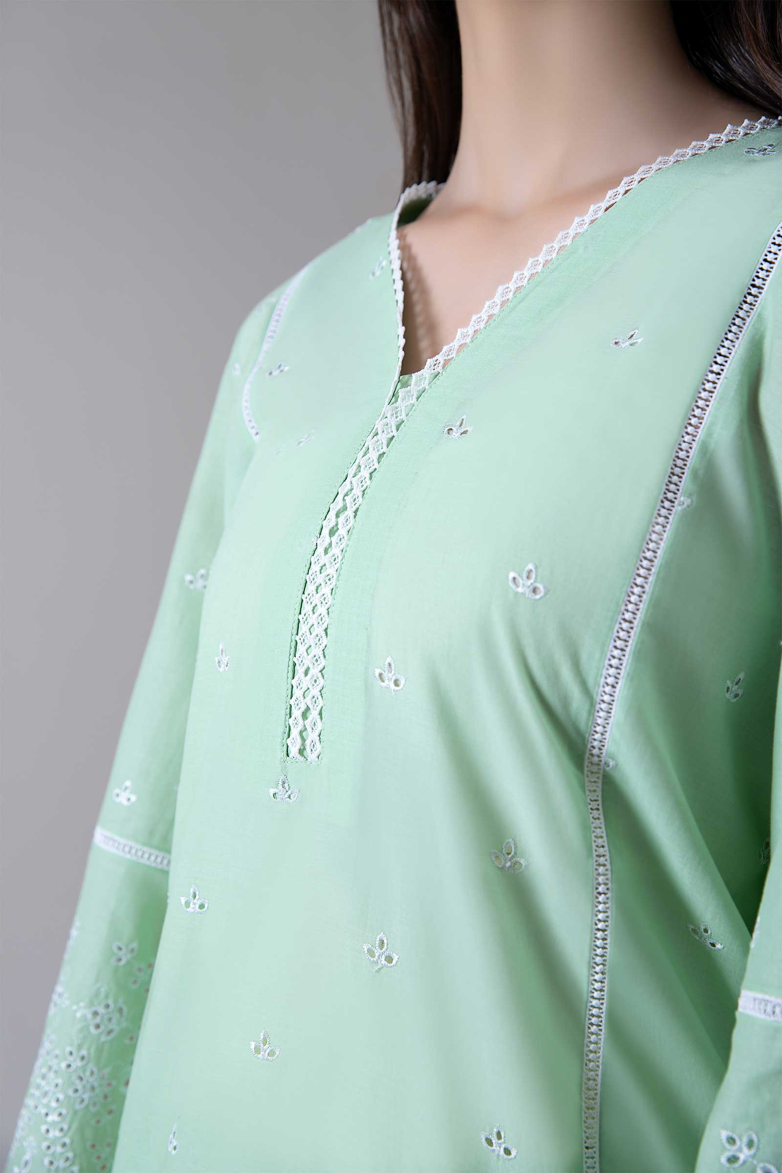 Embroidered Lawn Kurta