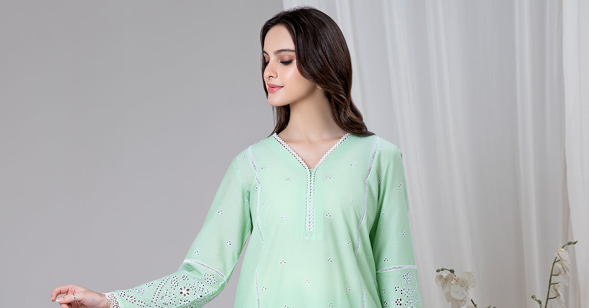 Embroidered Lawn Kurta