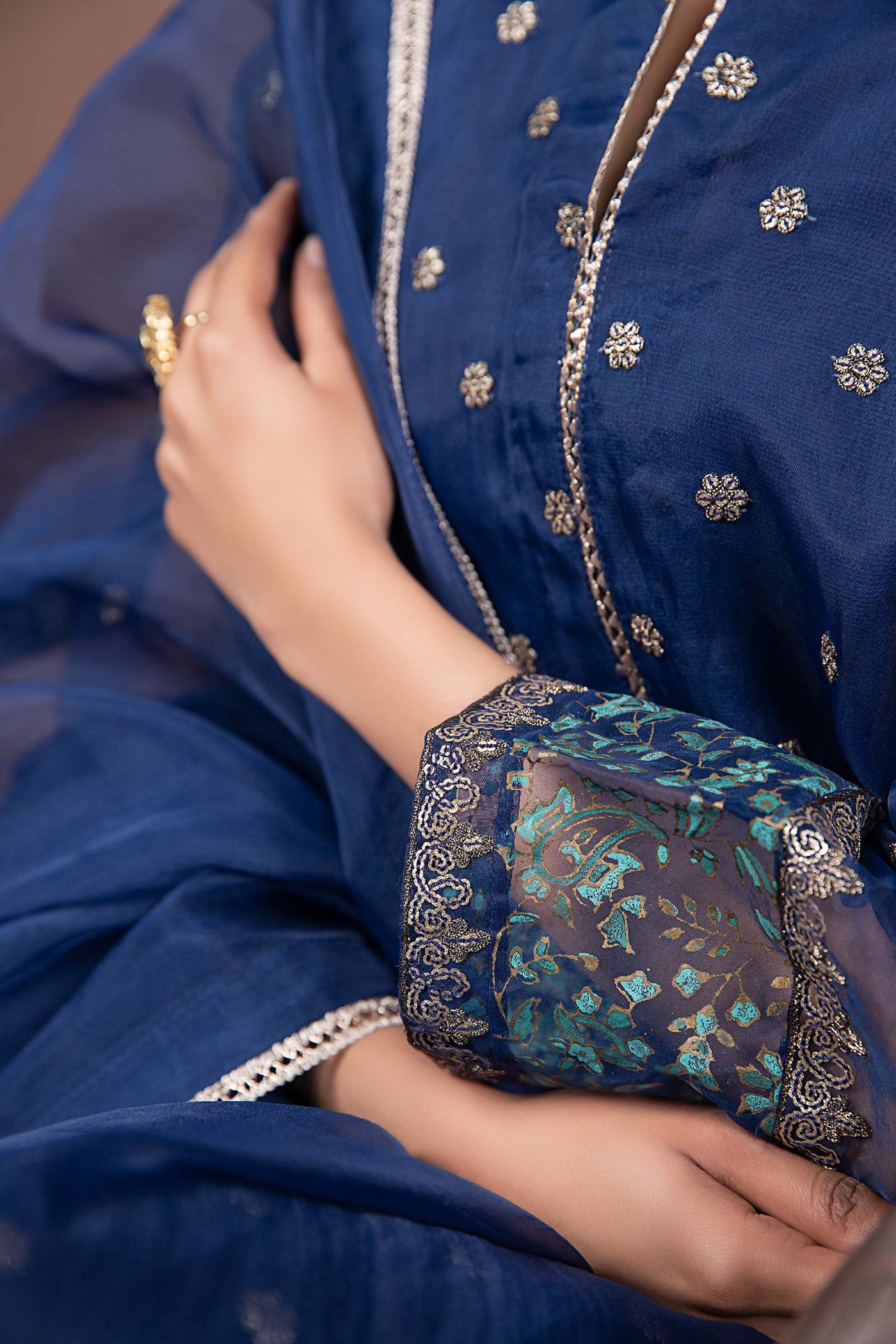 2 Pc Embroidered Organza Suit