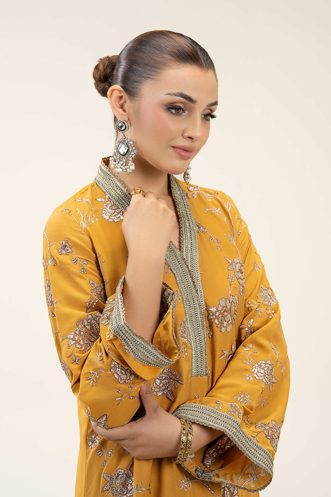 2 Pc Embroidered Georgette Suit