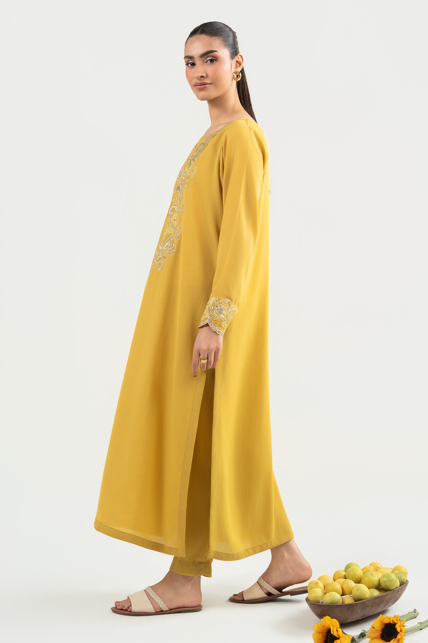 2 Pc Embroidered Georgette Suit