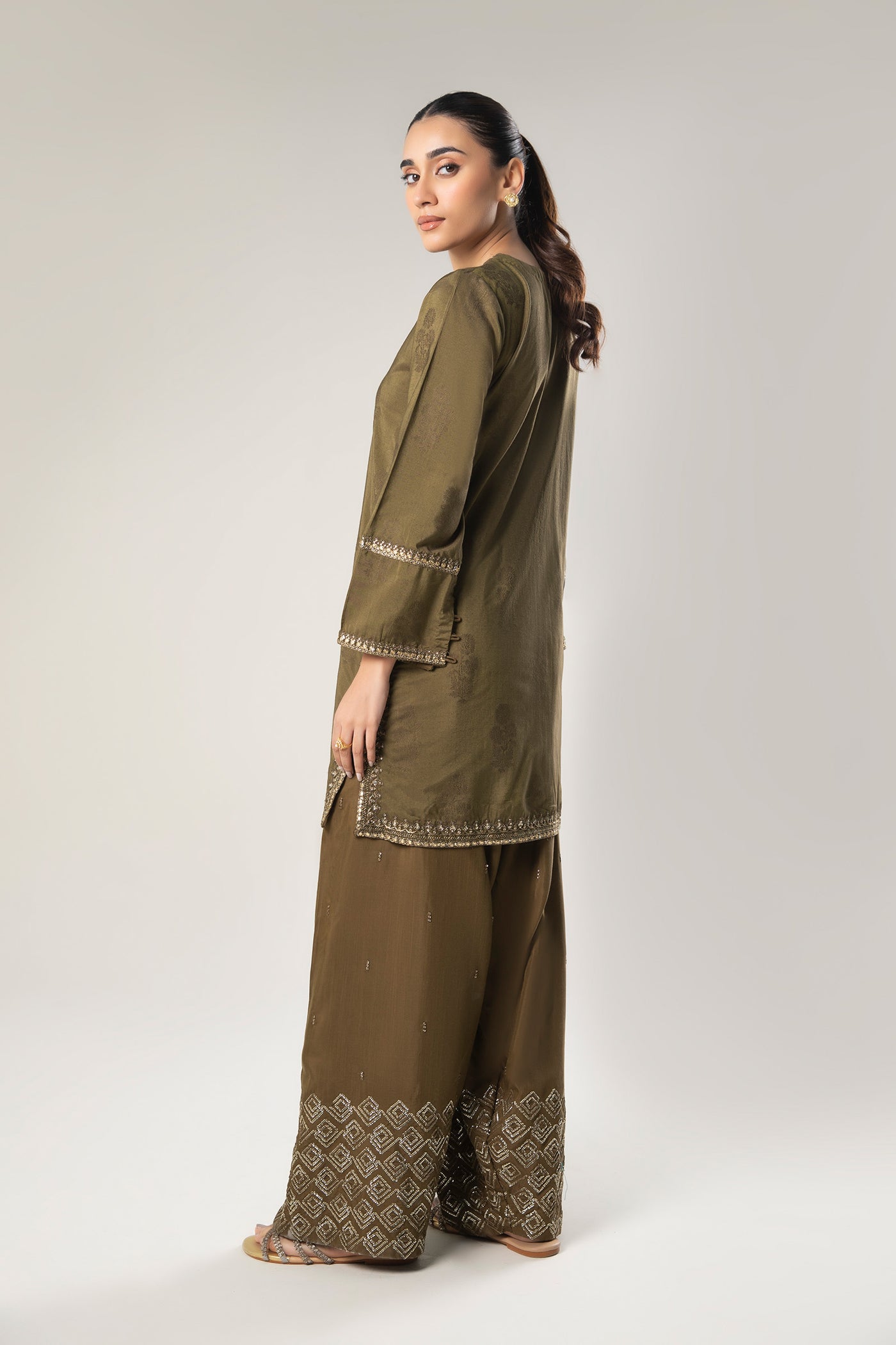2 Pc Embroidered Jacquard Suit