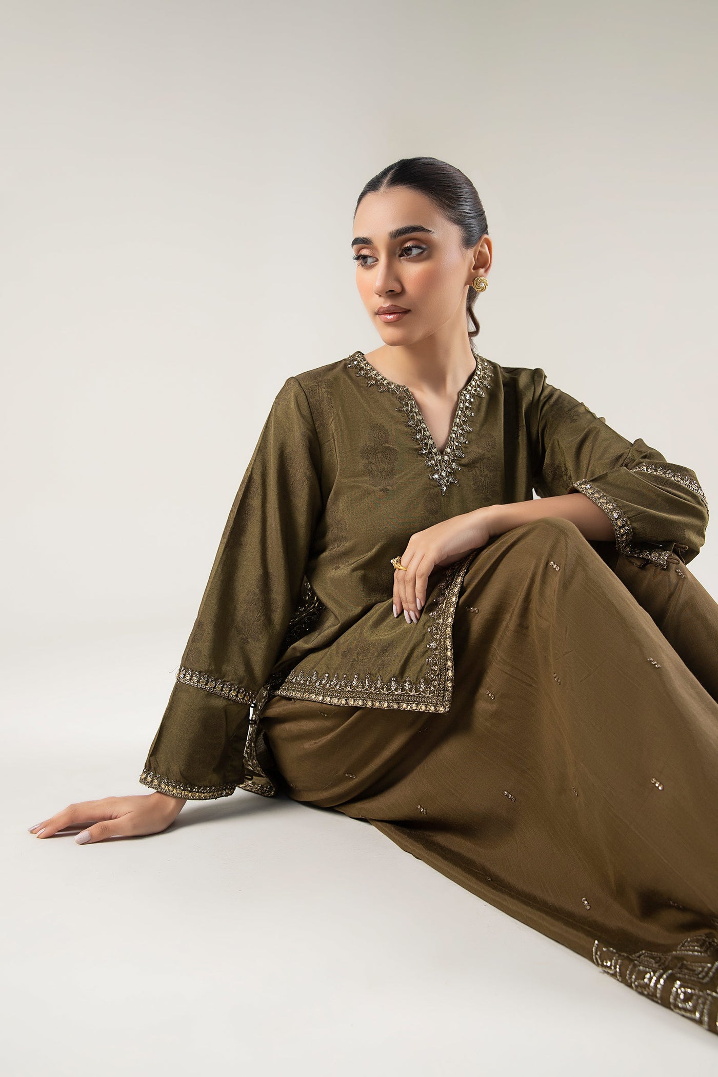 2 Pc Embroidered Jacquard Suit