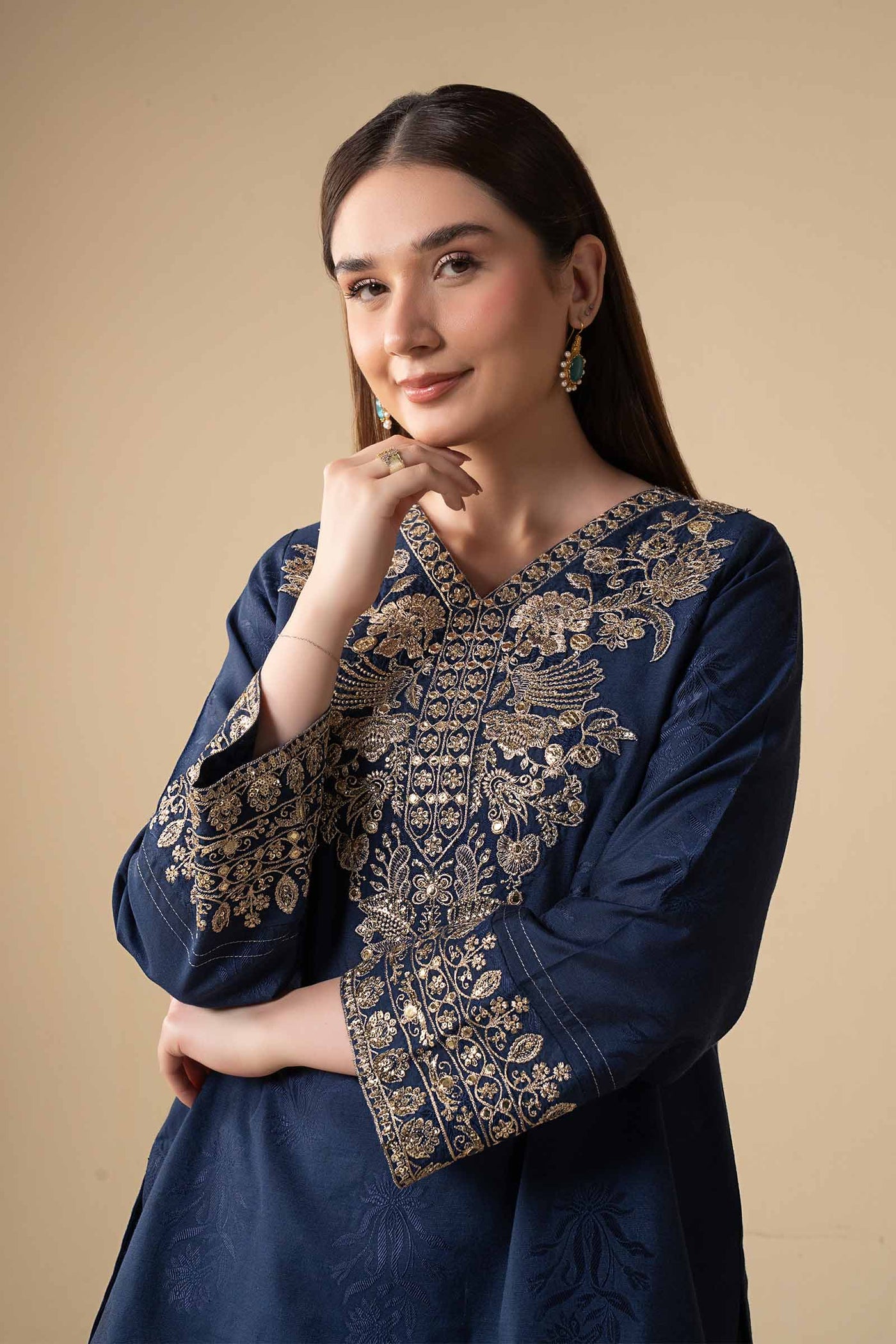 2 Pc Embroidered Jacquard Silk Suit