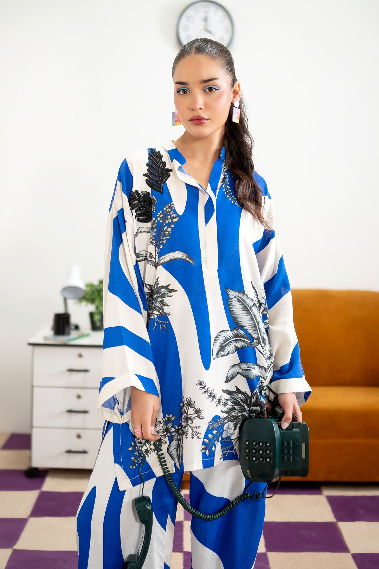 2 Pc Embroidered Arabic Lawn Suit