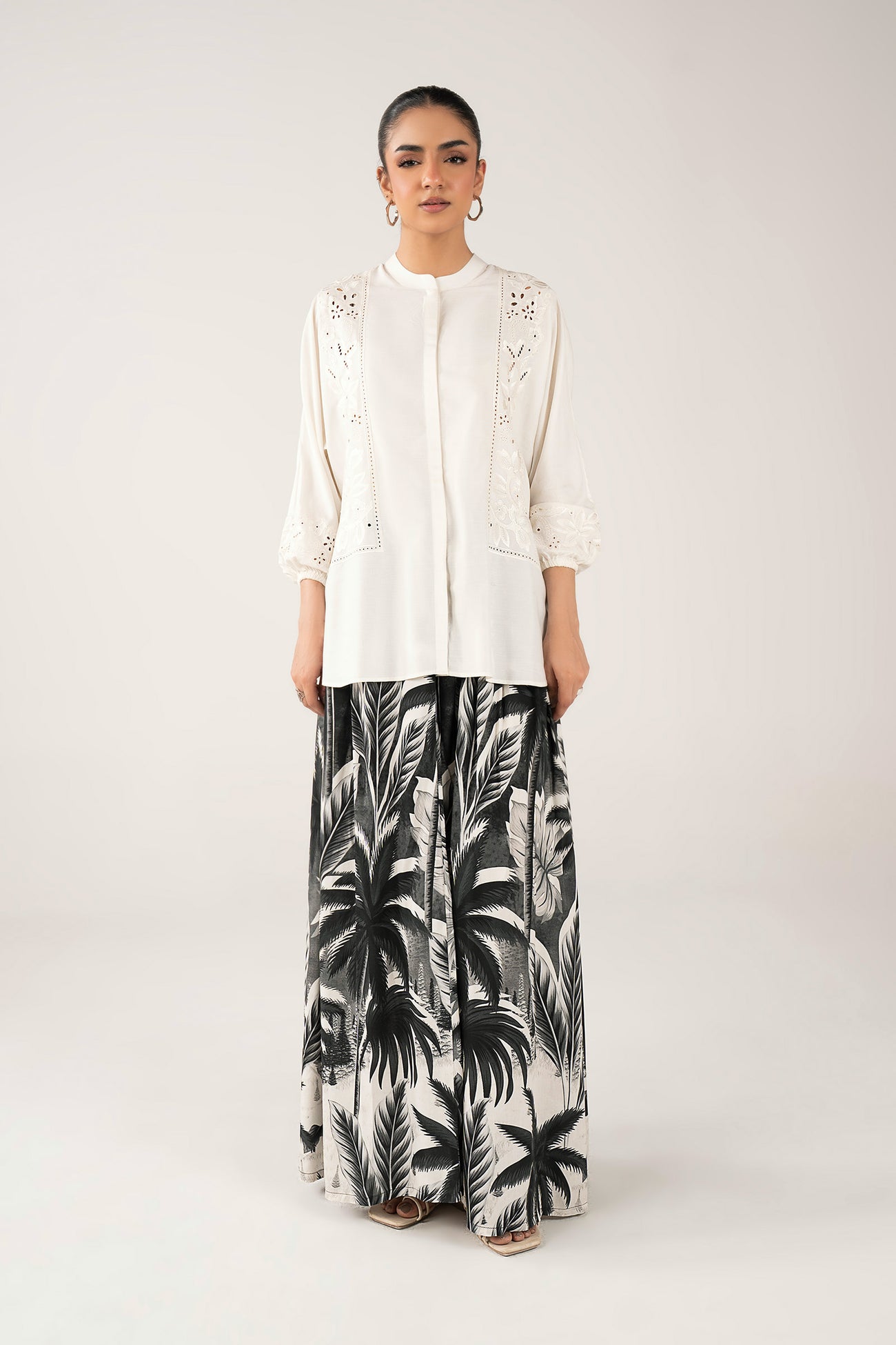 2 Pc Embroidered Arabic Lawn Skirt Set