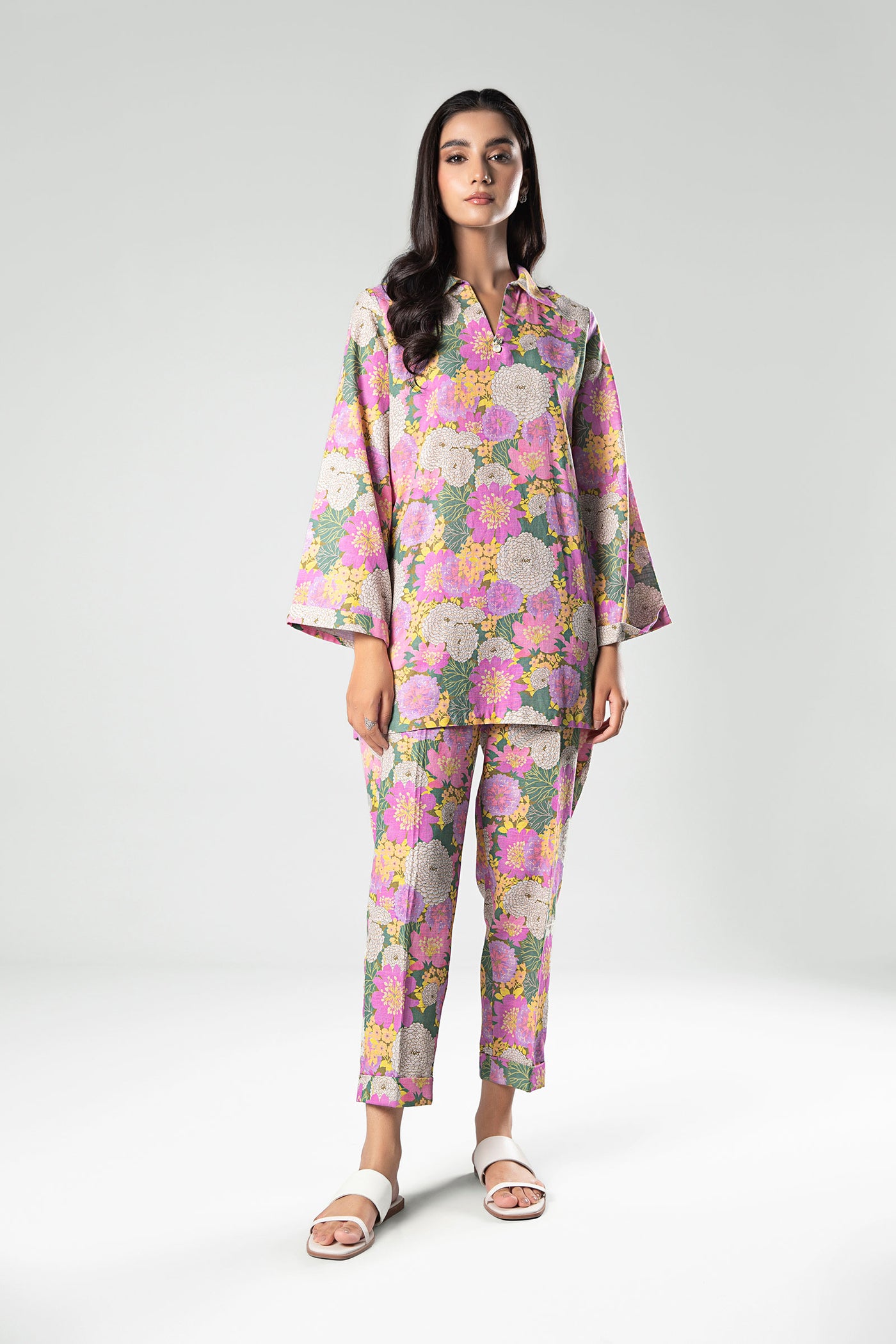 2 Pc Printed Khaddar Suit
