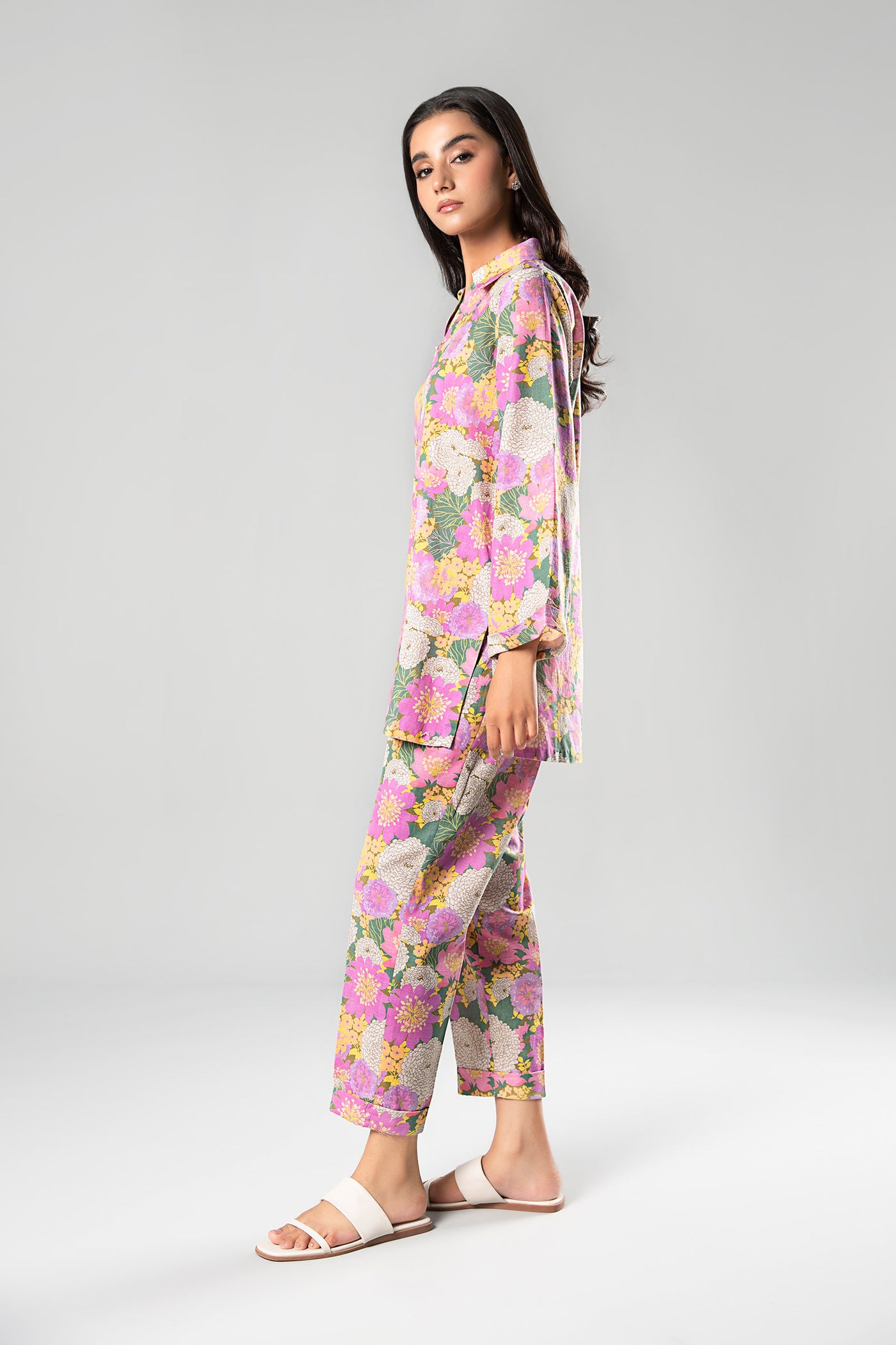 2 Pc Printed Khaddar Suit