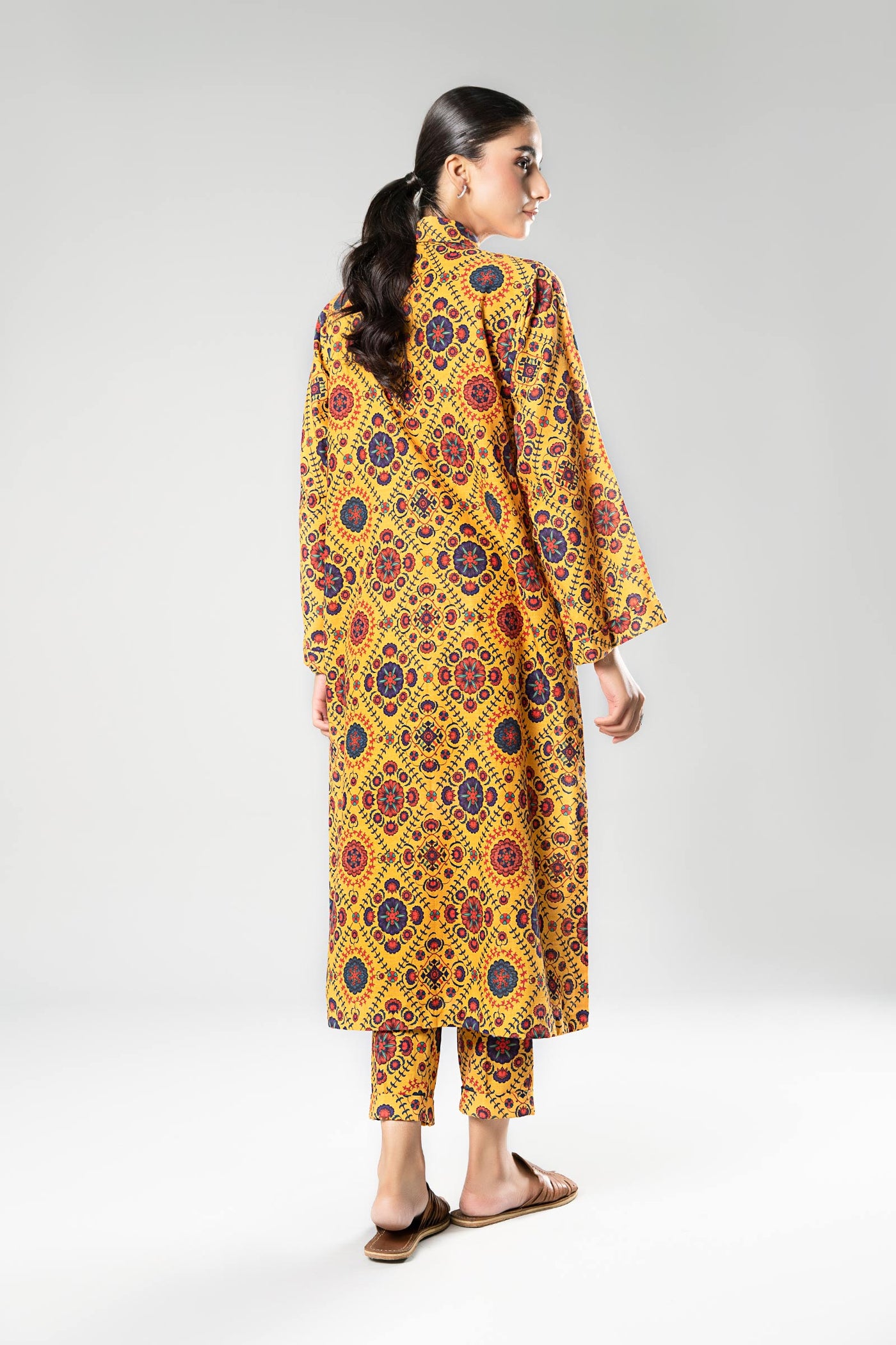 2 Pc Printed Khaddar Suit