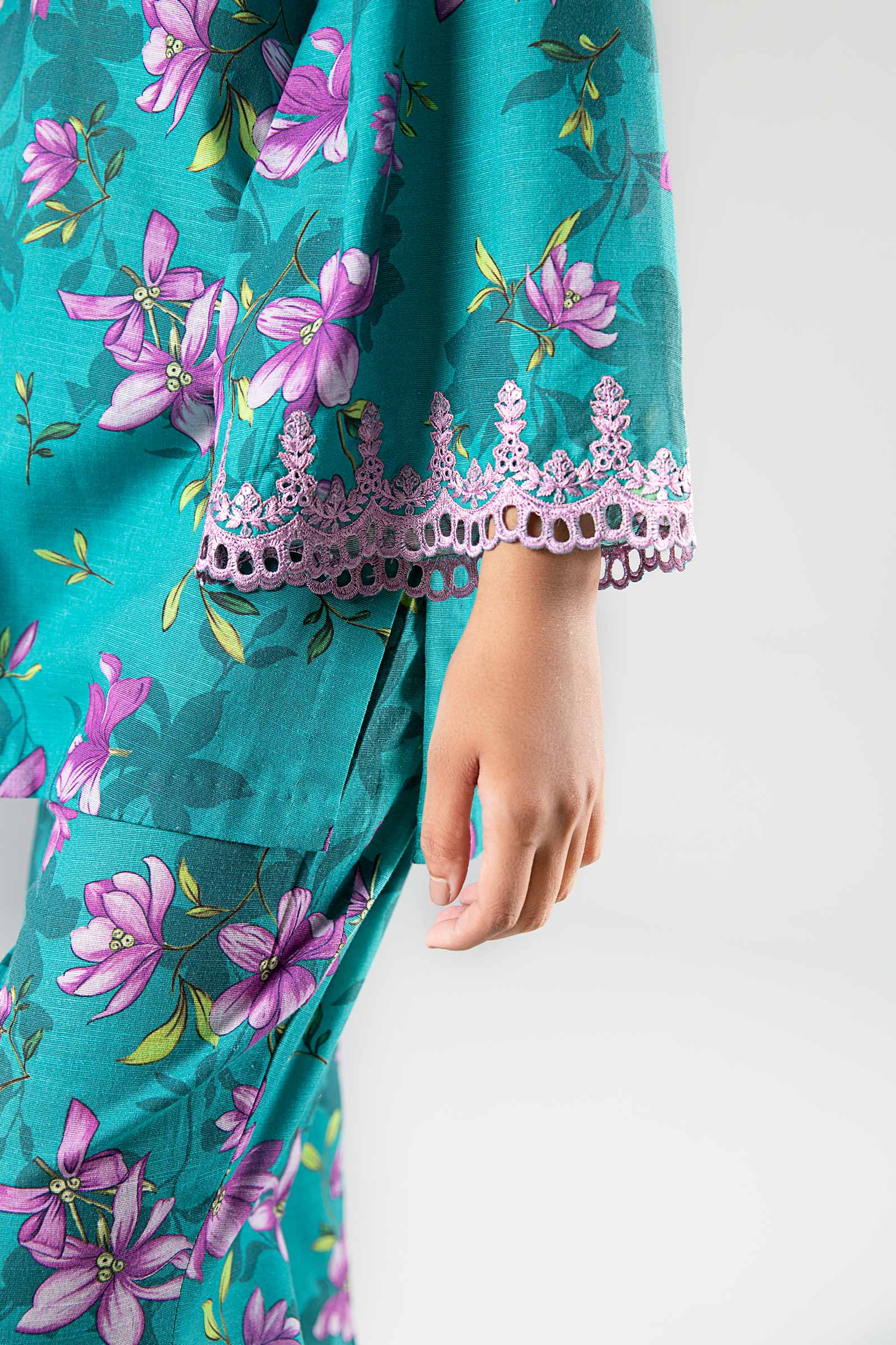 2 Pc Printed Khaddar Suit