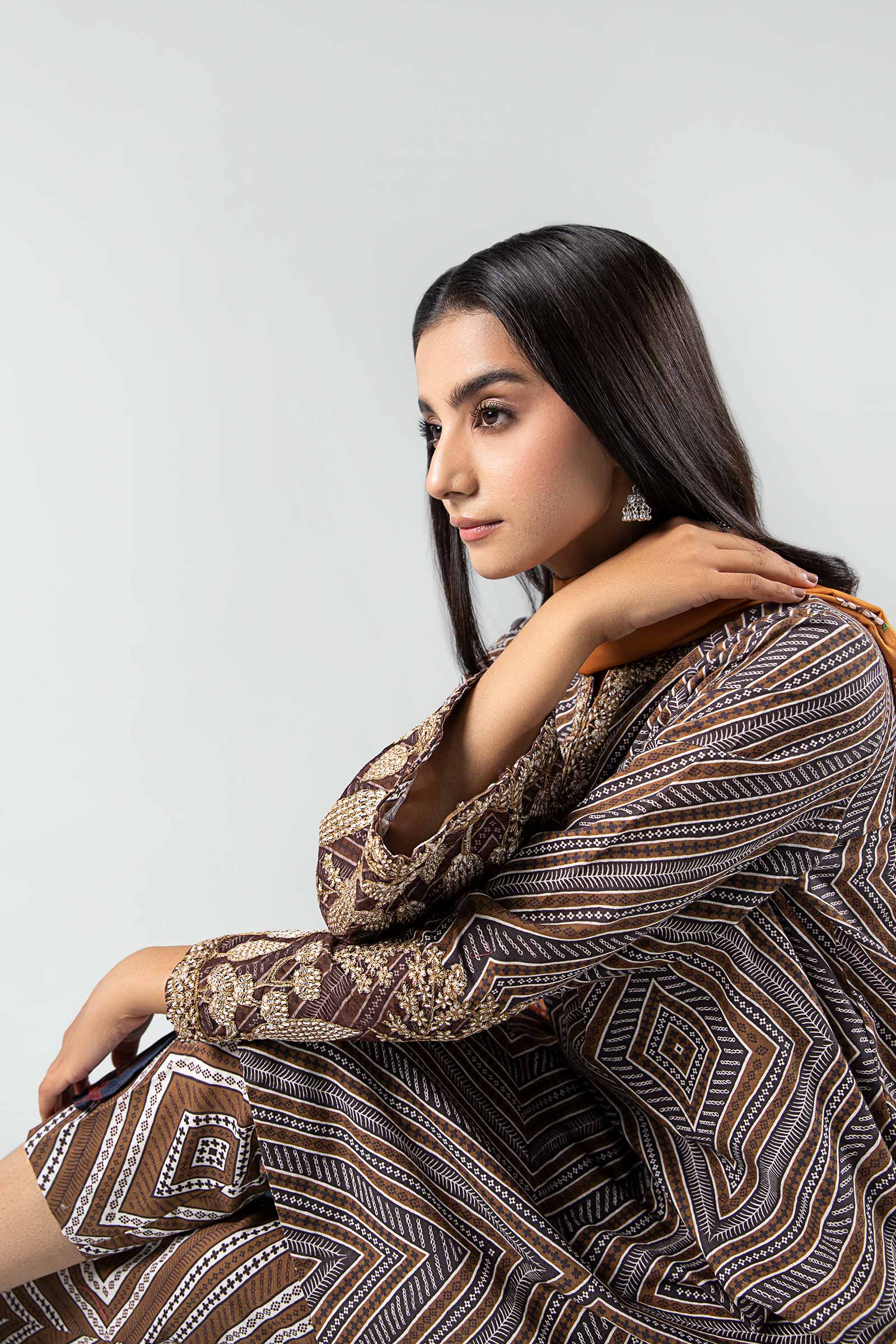 3 Pc Printed Khaddar Suit