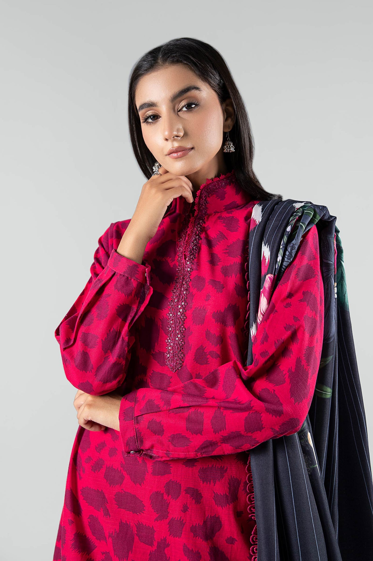 3 Pc Printed Khaddar Suit