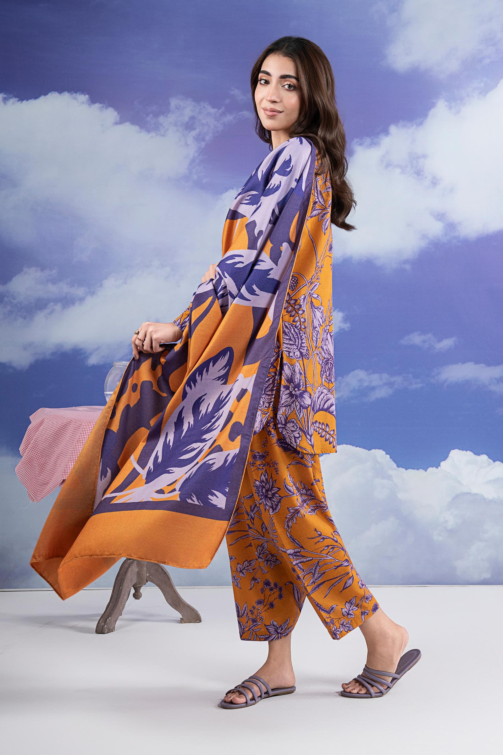 3 Pc Printed Khaddar Suit