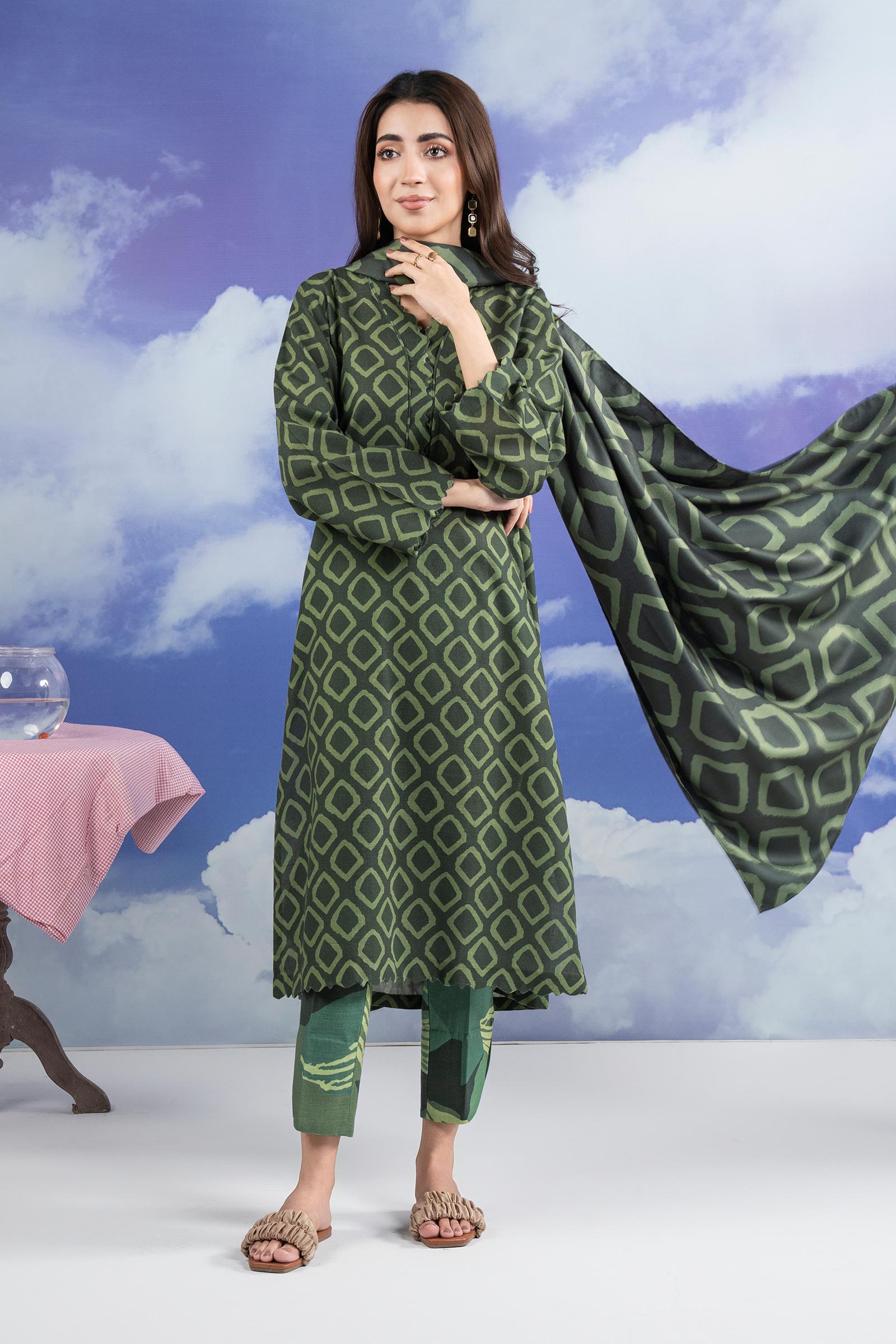 3 Pc Printed Khaddar Suit