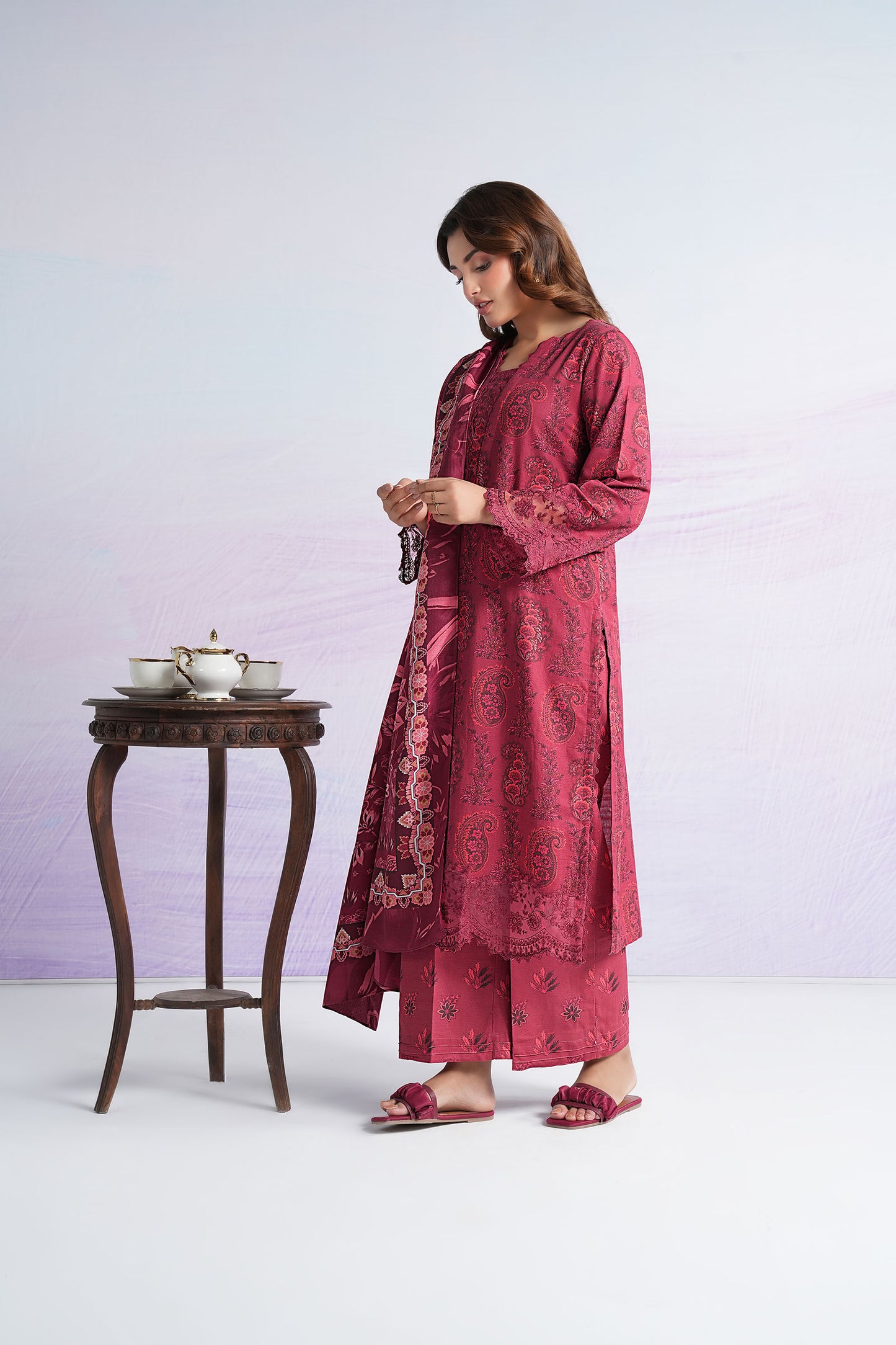 3 Pc Printed Khaddar Suit