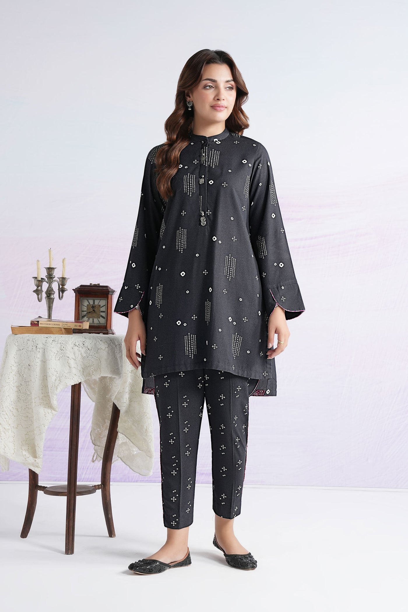 2 Pc Printed Karandi Suit