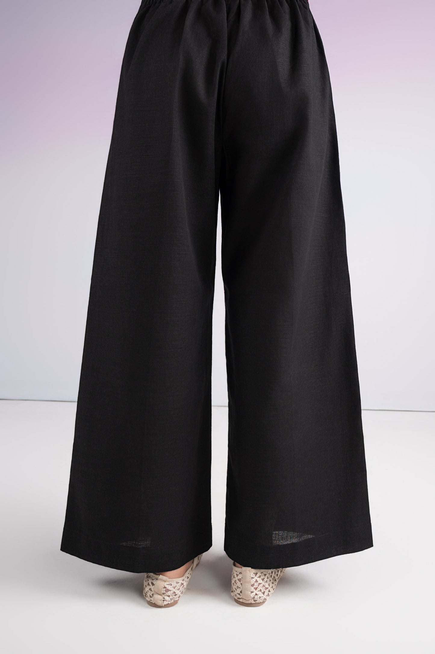 Embroidered Khaddar Trouser