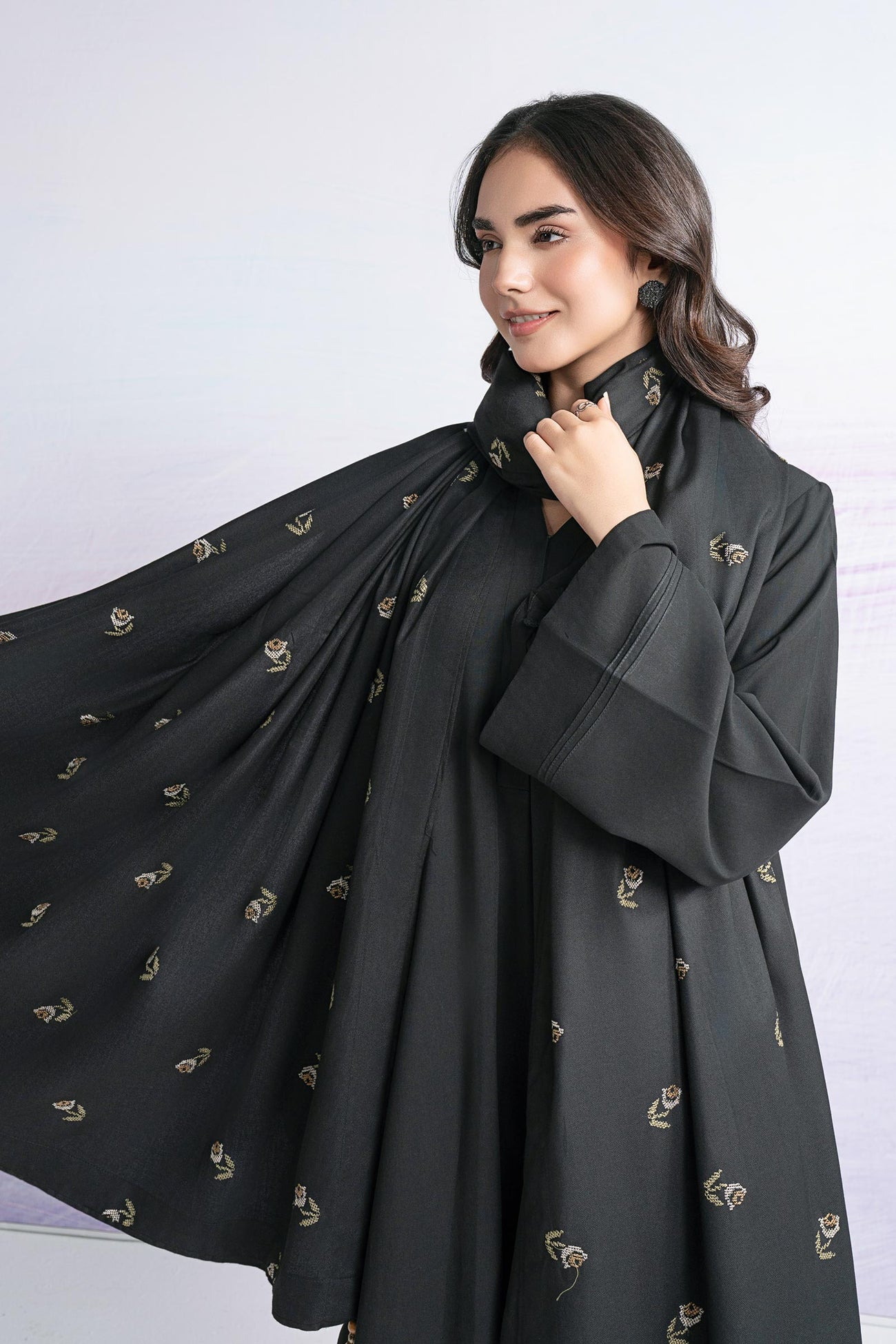 Embroidered Twill Shawl