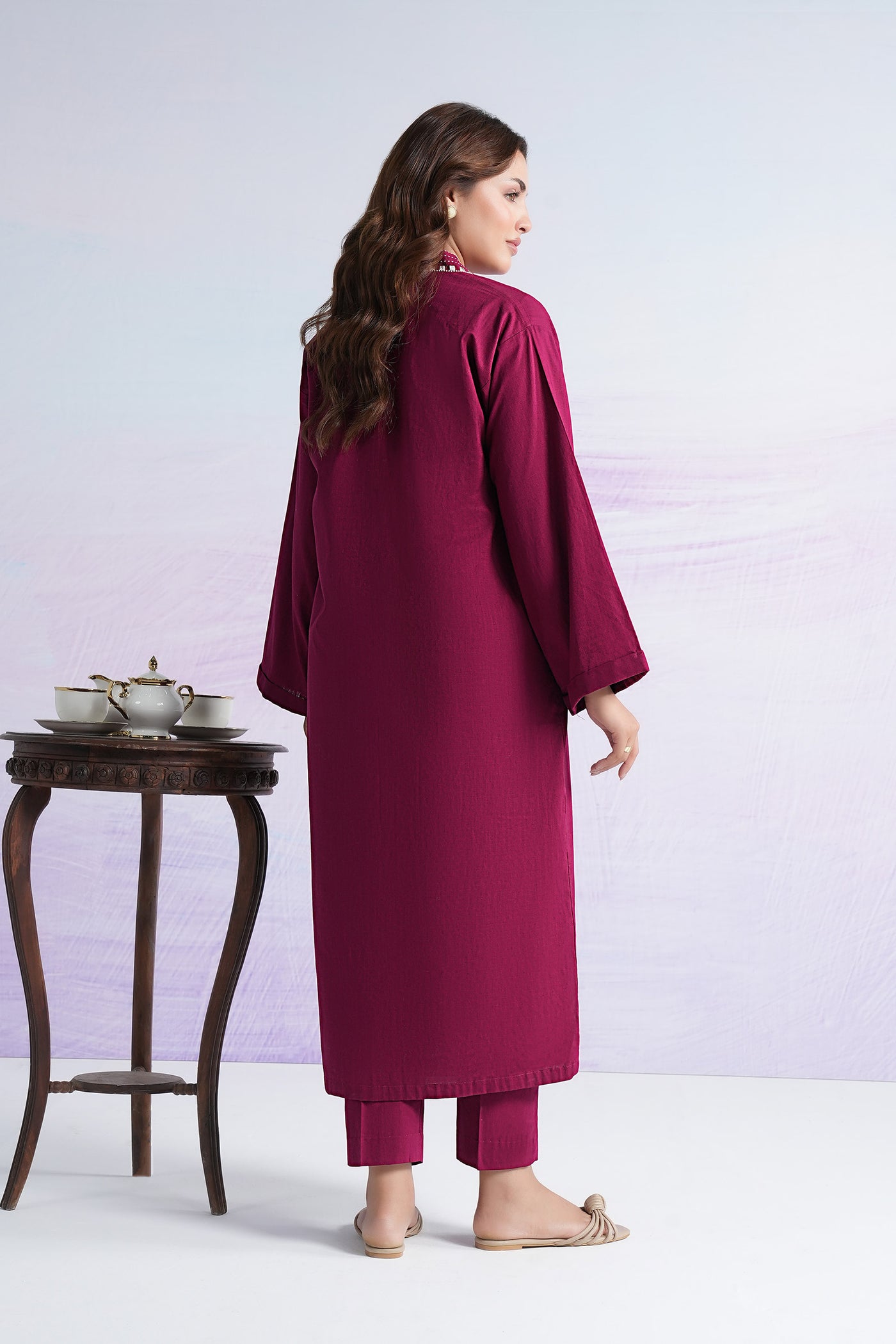 2 Pc Embroidered Crosshatch Suit