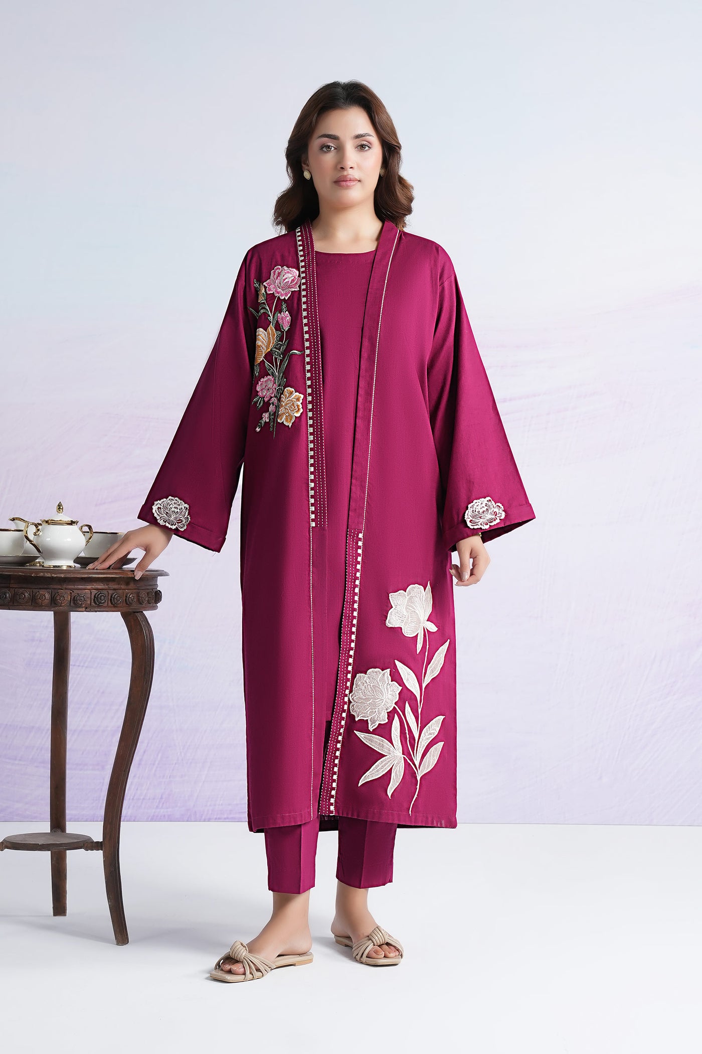 2 Pc Embroidered Crosshatch Suit