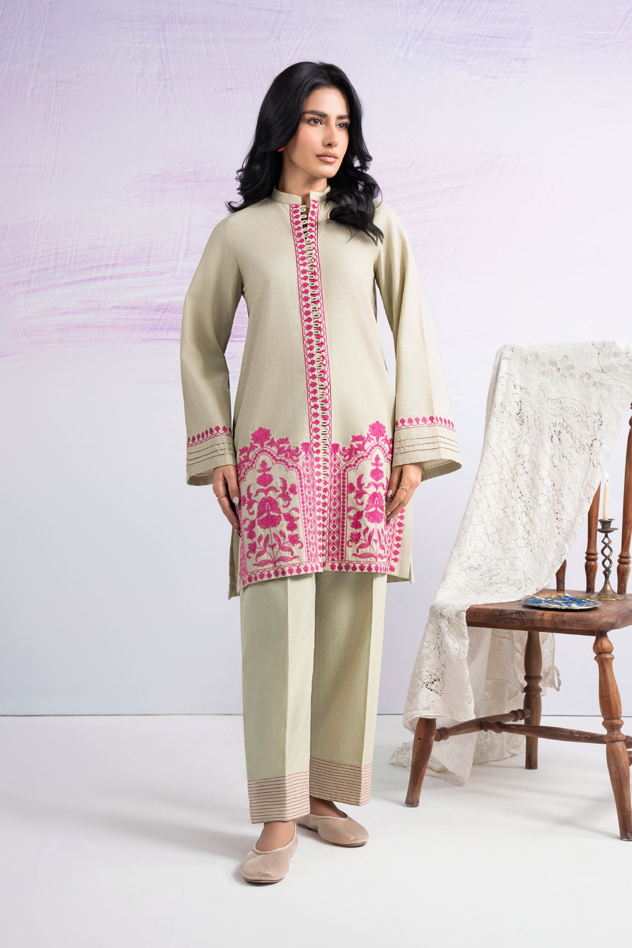 2 Pc Embroidered Crisp Linen Suit