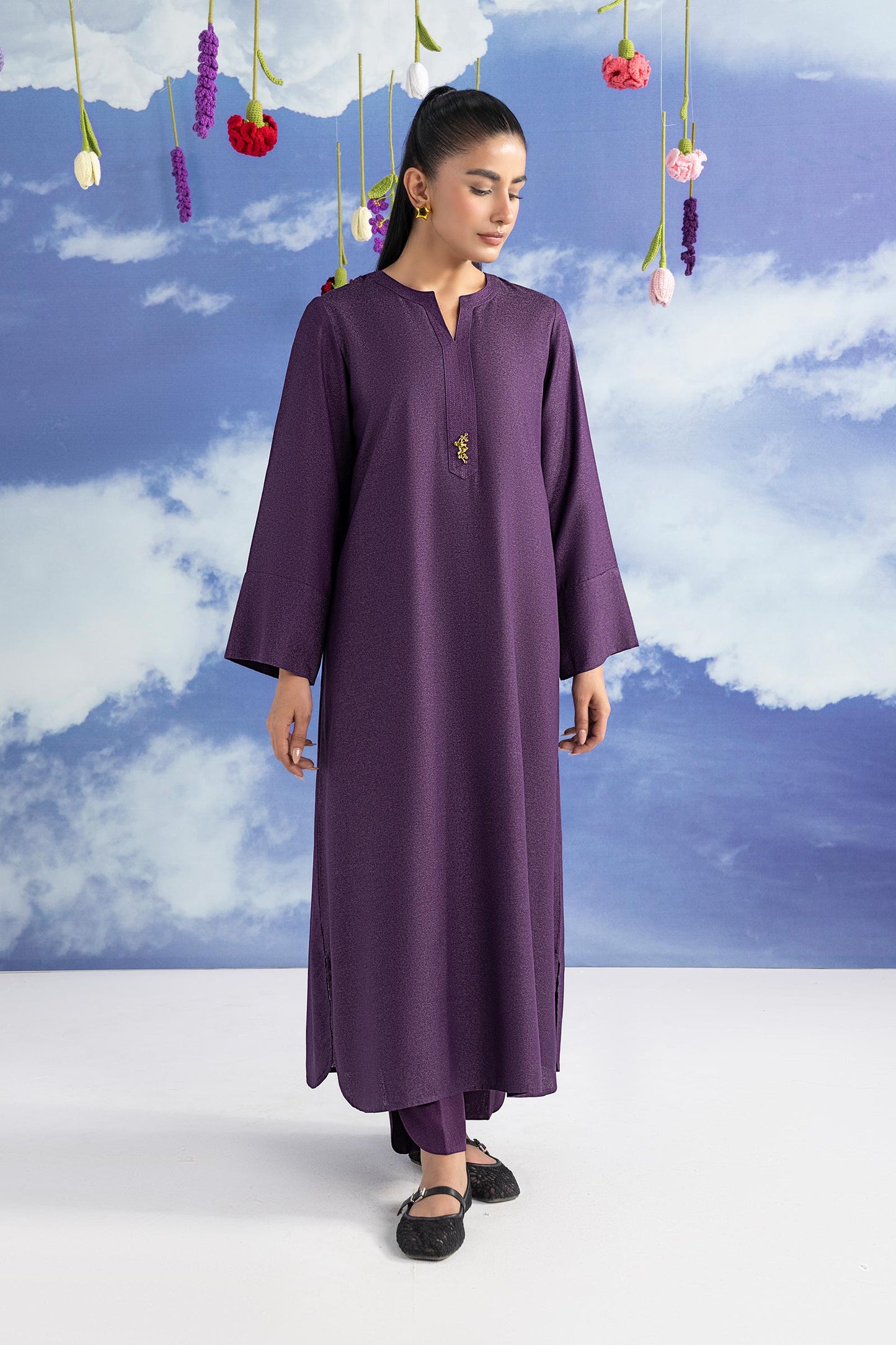 2 Pc Dyed Karandi Suit