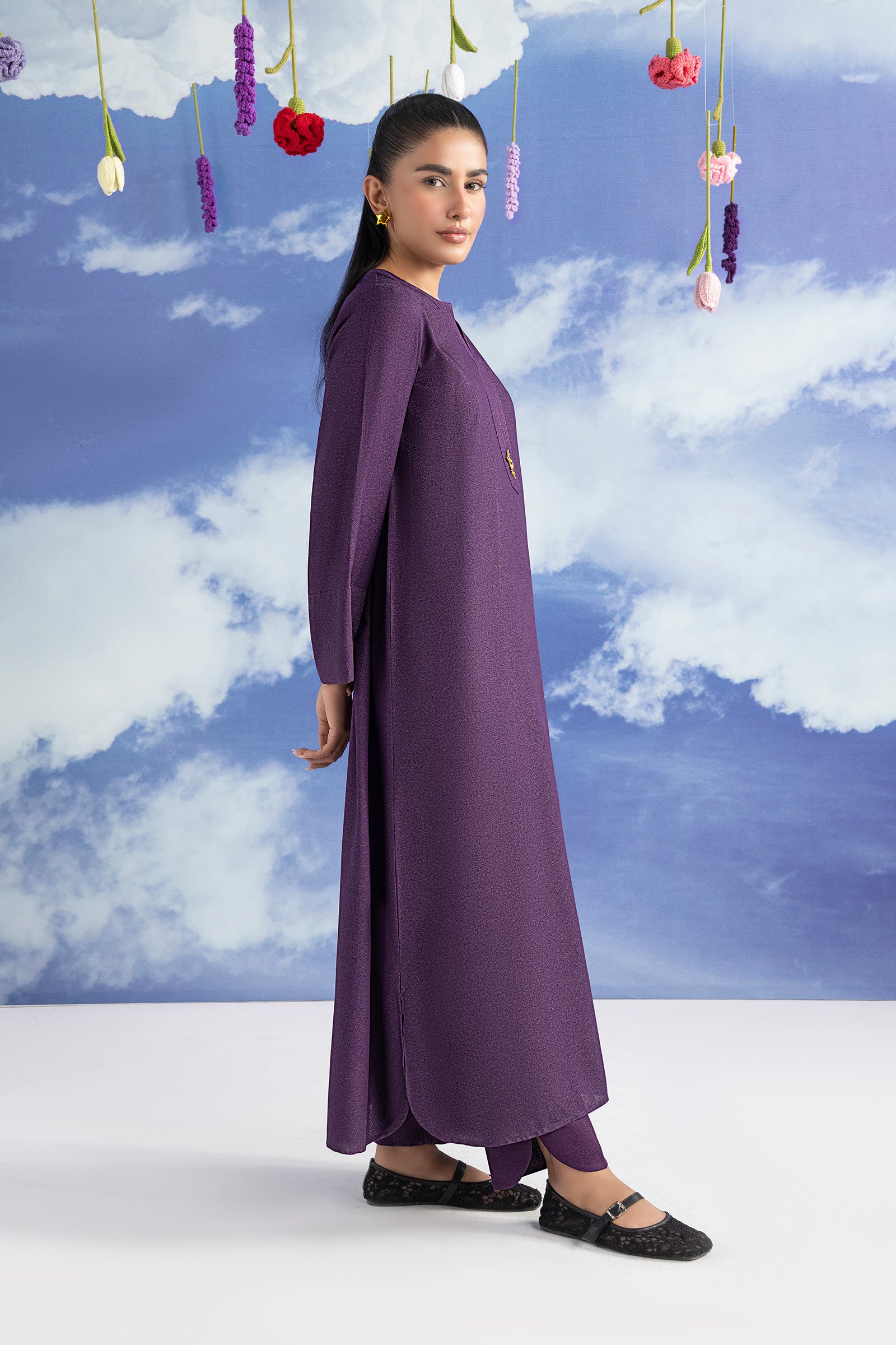 2 Pc Dyed Karandi Suit