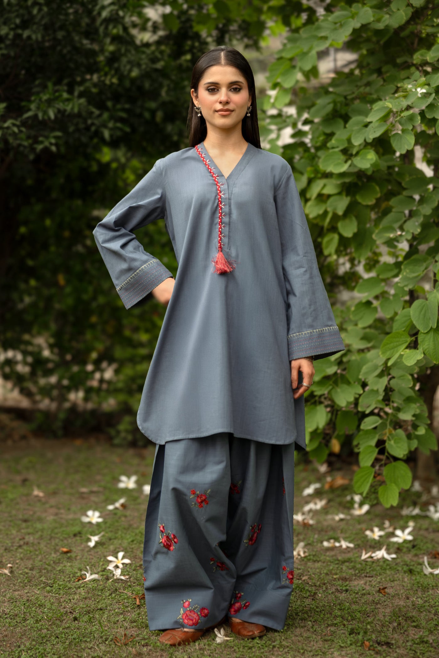 2 Pc Embroidered Crosshatch Suit