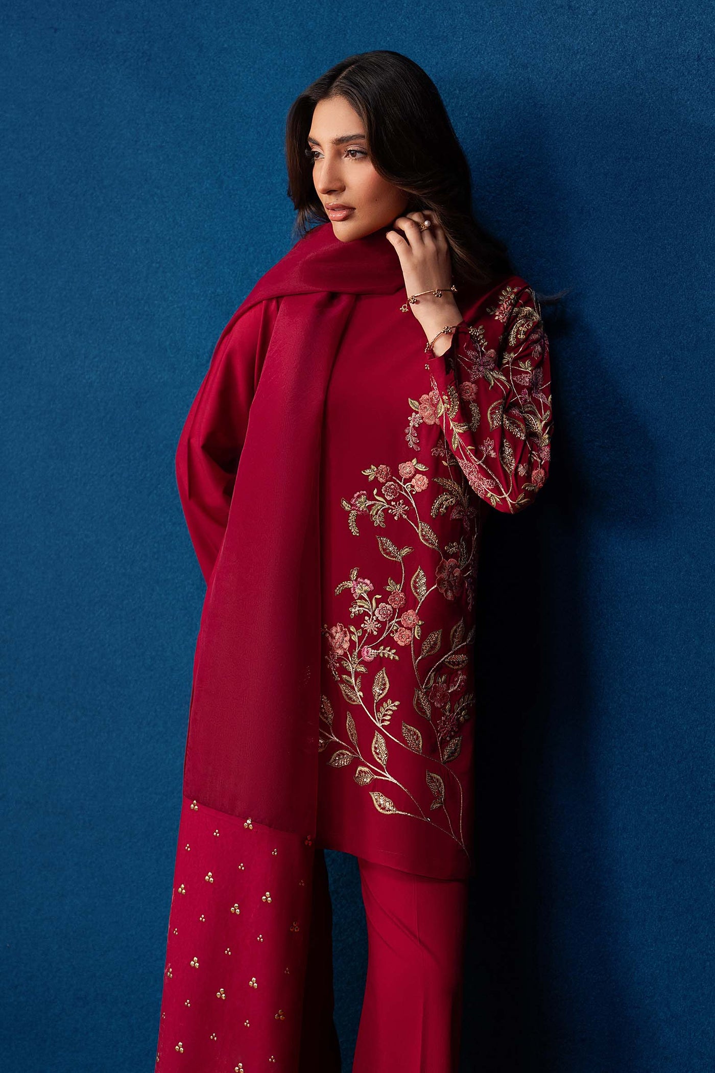 3 Pc Embroidered Crepe Suit