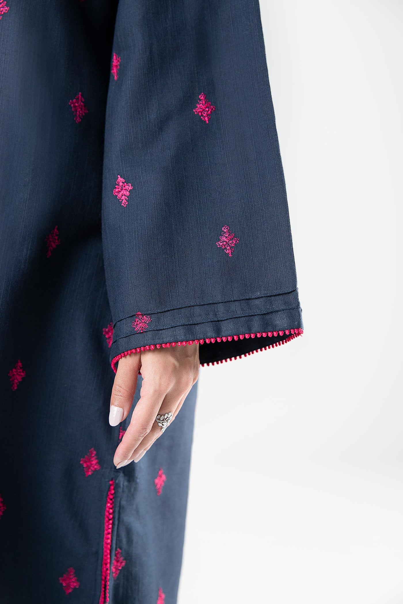 2 Pc Embroidered Khaddar Suit