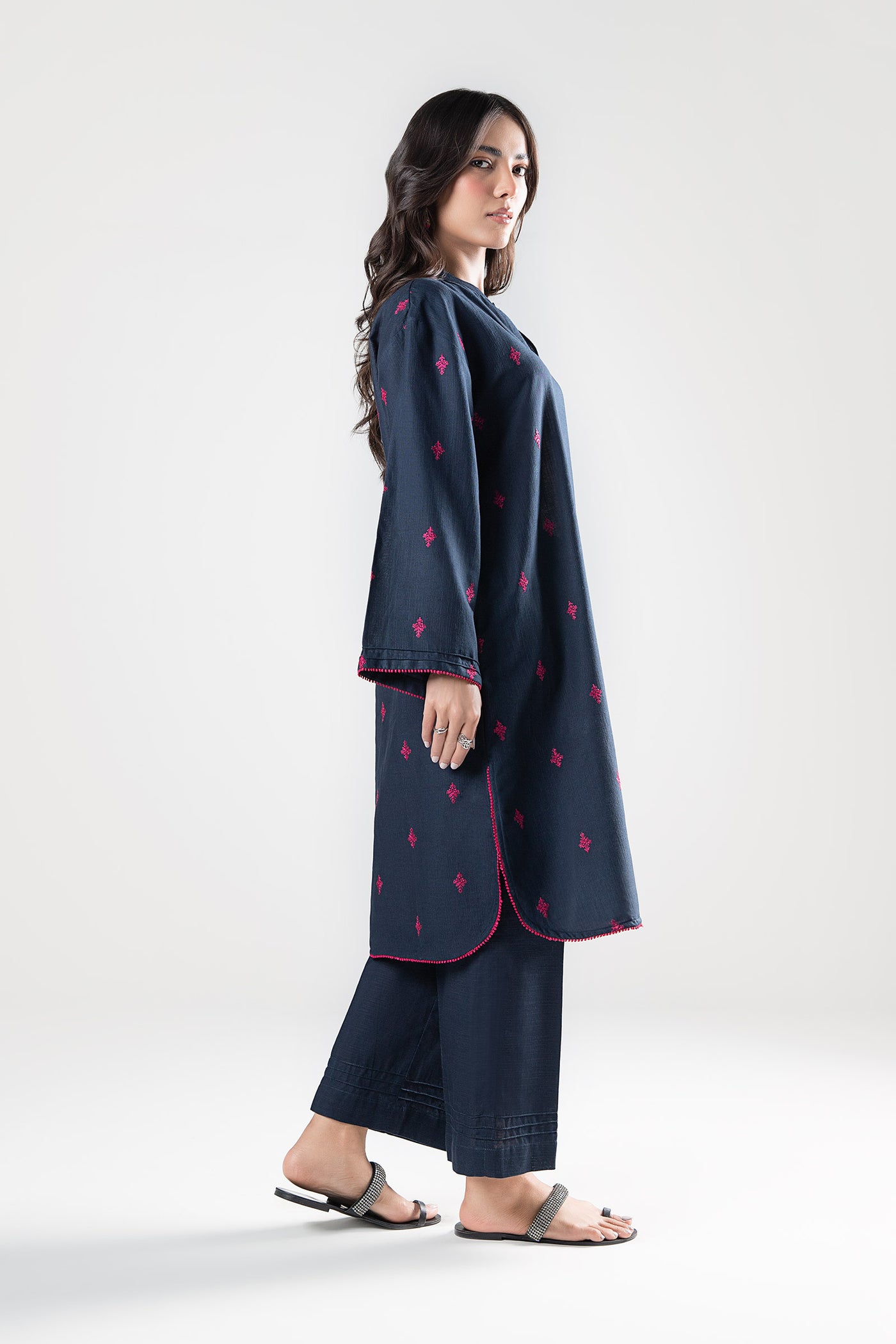 2 Pc Embroidered Khaddar Suit