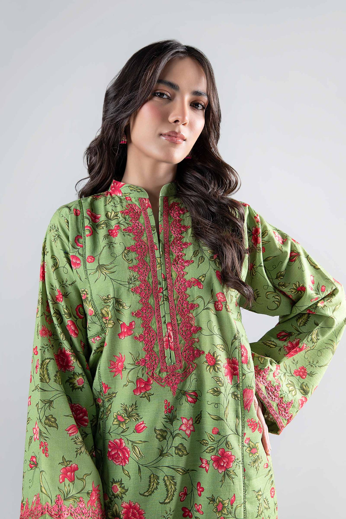 2 Pc Embroidered Khaddar Suit